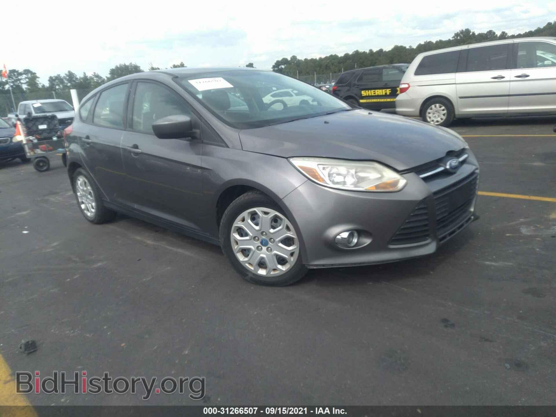 Photo 1FAHP3K23CL177665 - FORD FOCUS 2012