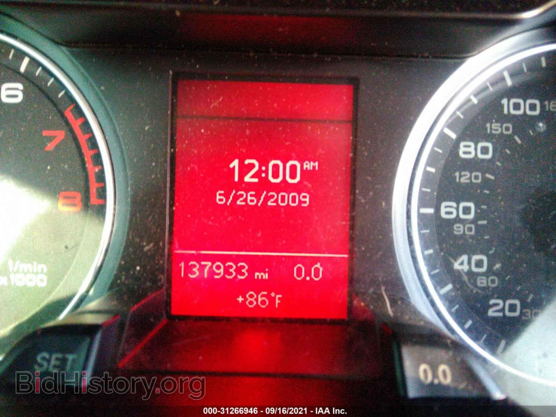 2010 AUDI A4 - VIN: WAUAFAFL2AN027096 - Фото 7