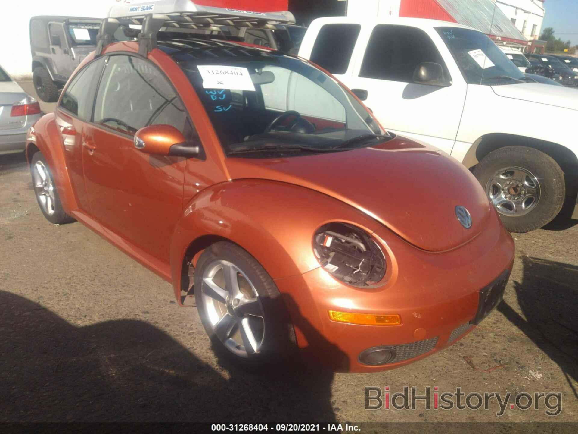 Photo 3VWRG3AG1AM035545 - VOLKSWAGEN NEW BEETLE COUPE 2010
