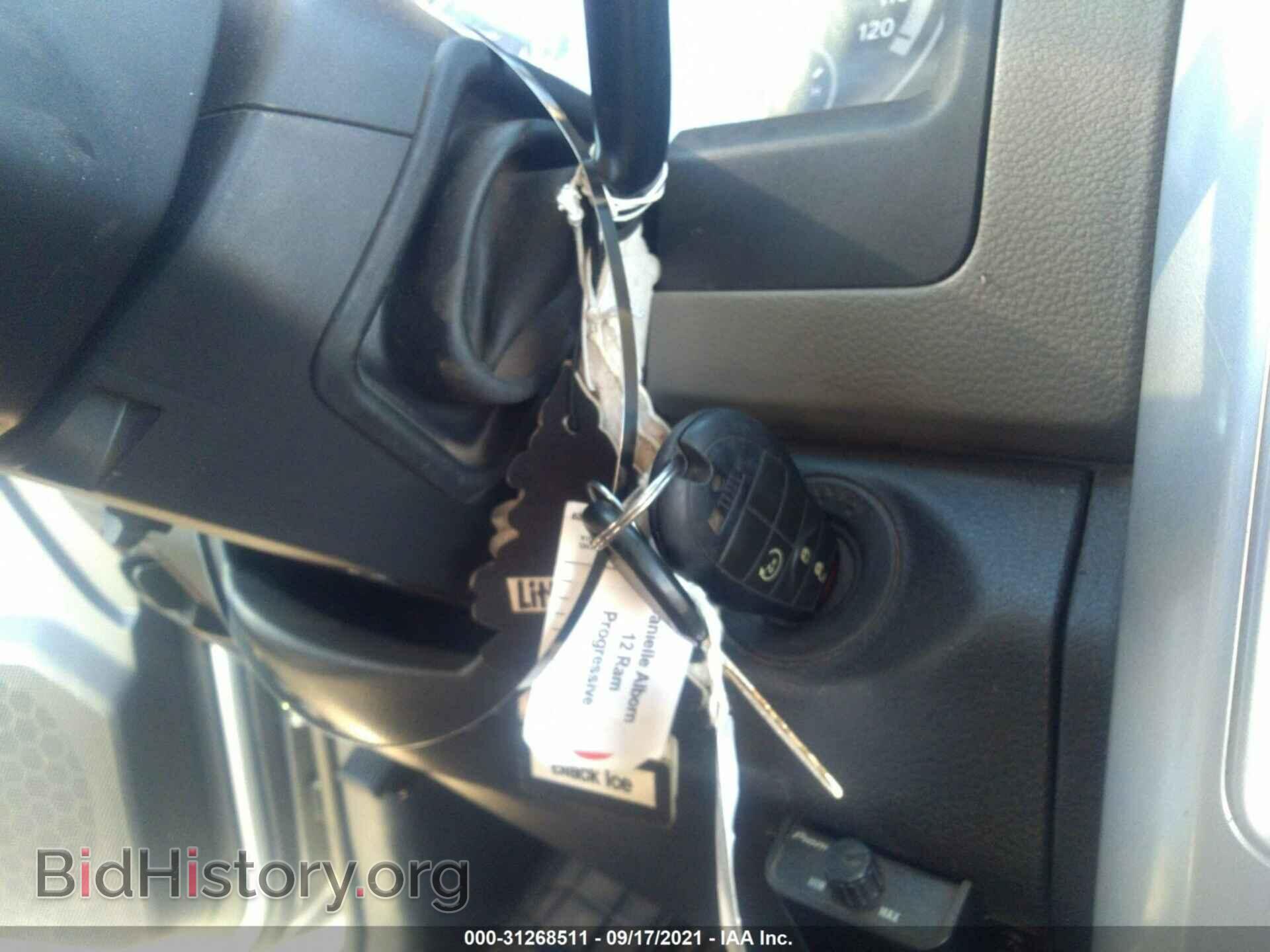 2012 RAM 1500 - VIN: 1C6RD7LT9CS158394 - Photo 11