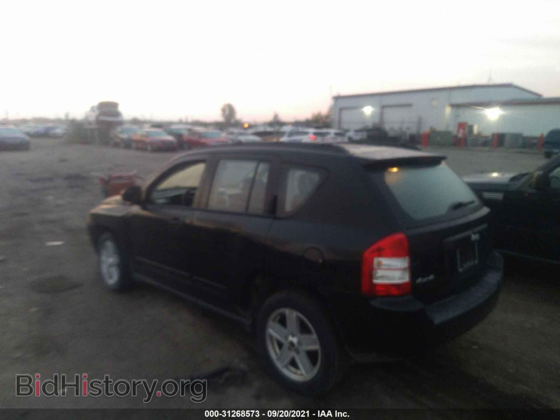 2008 JEEP COMPASS - VIN: 1J8FF47W58D765678 - Фото 3