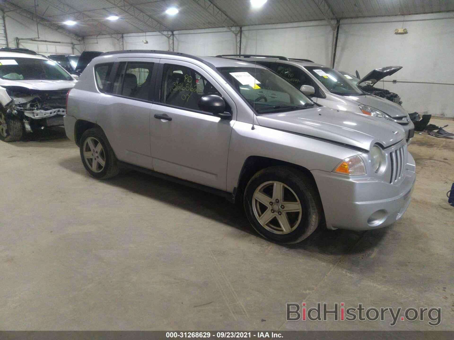 Photo 1J8FT47W77D359070 - JEEP COMPASS 2007