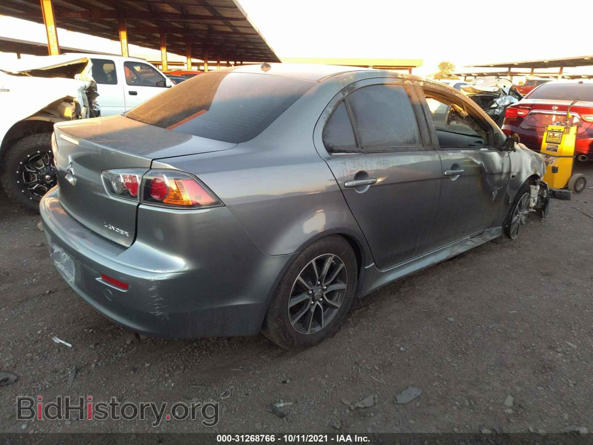 2017 MITSUBISHI LANCER - VIN: JA32U2FU9HU008121 - Фото 4