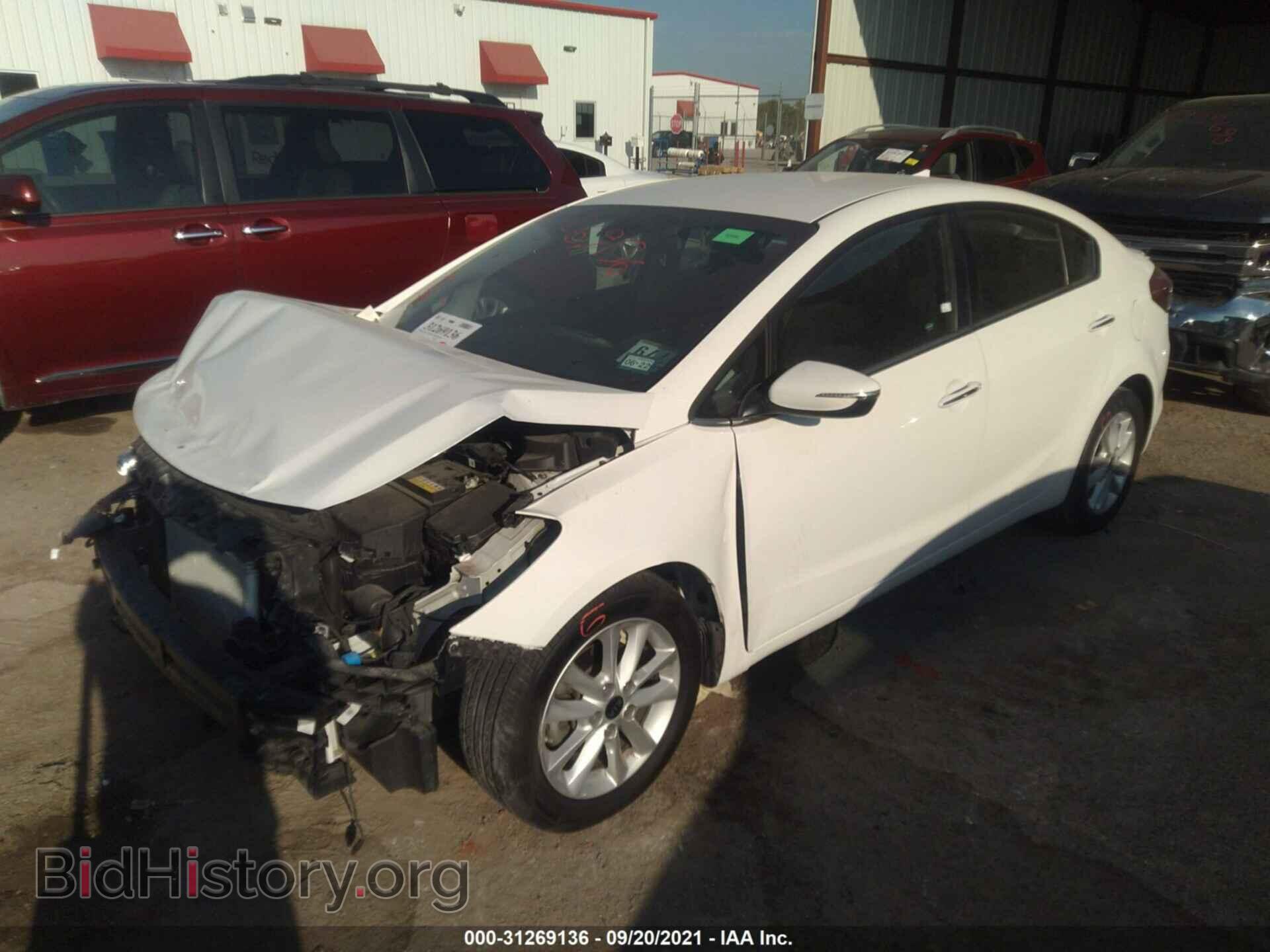 2017 KIA FORTE - VIN: 3KPFL4A78HE044996 - Фото 2