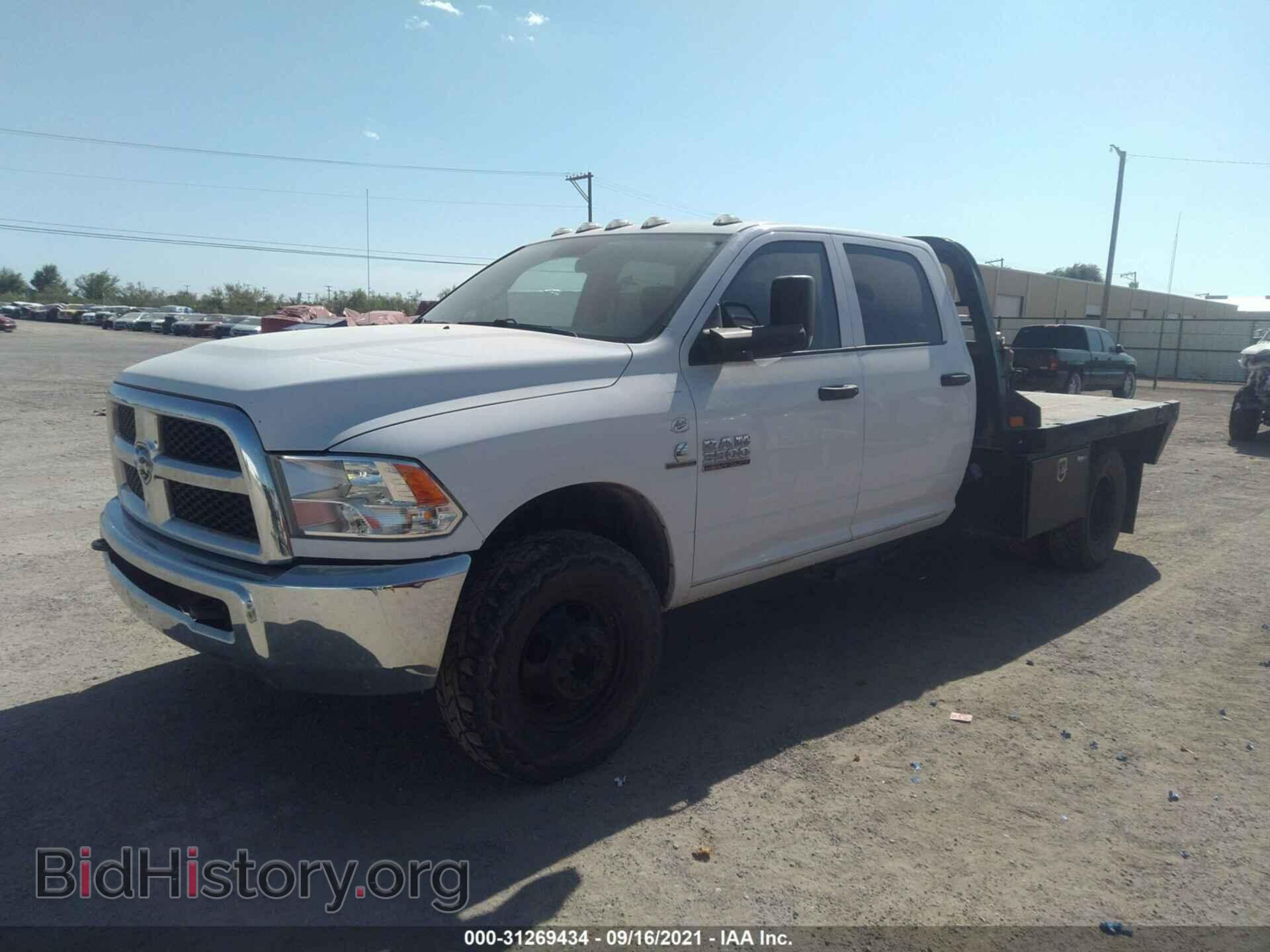 2018 RAM 3500 CHASSIS CAB - VIN: 3C7WRTCL7JG183565 - Фото 2