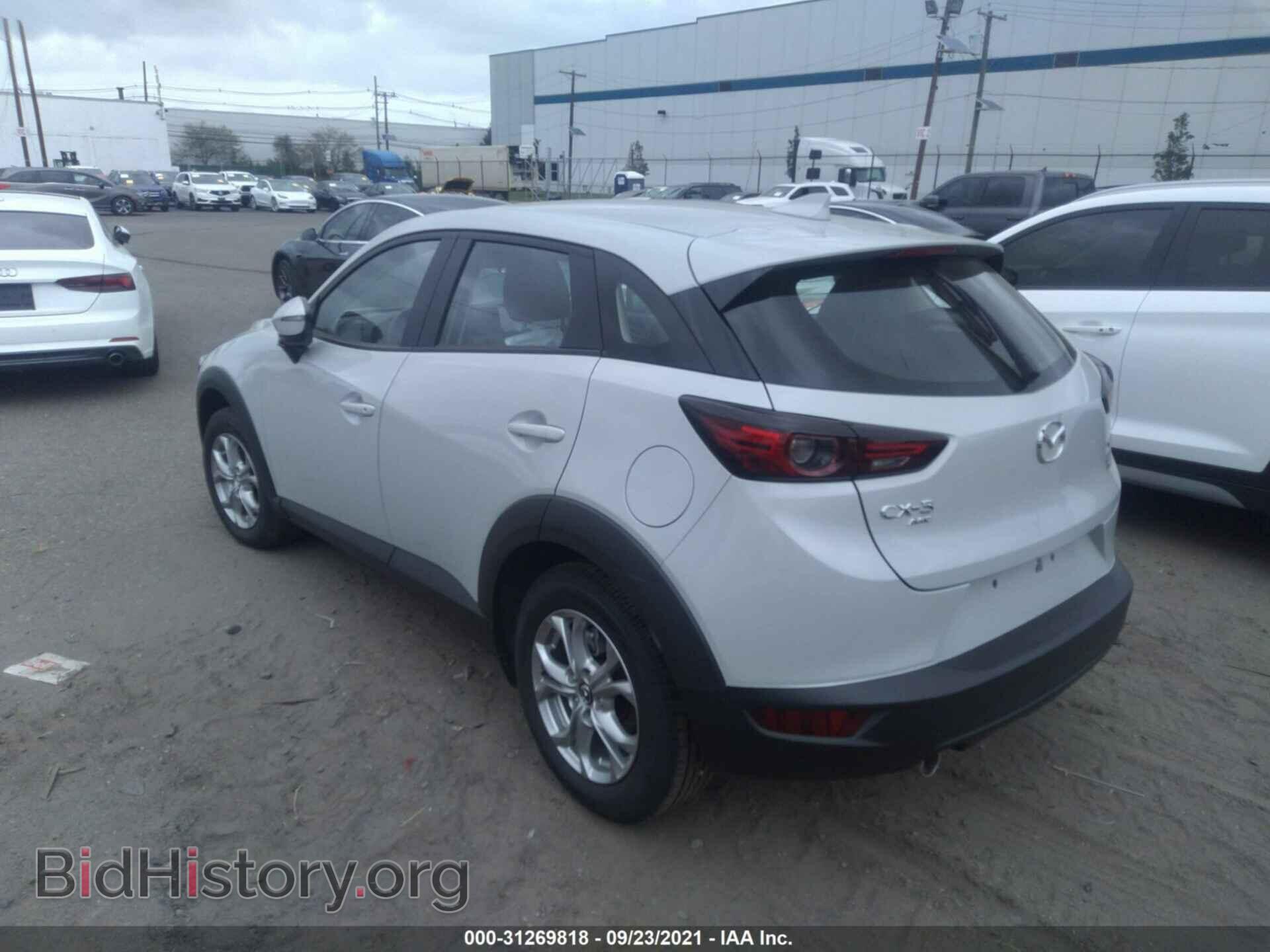 2021 MAZDA CX-3 - VIN: JM1DKFB70M1504332 - Фото 3