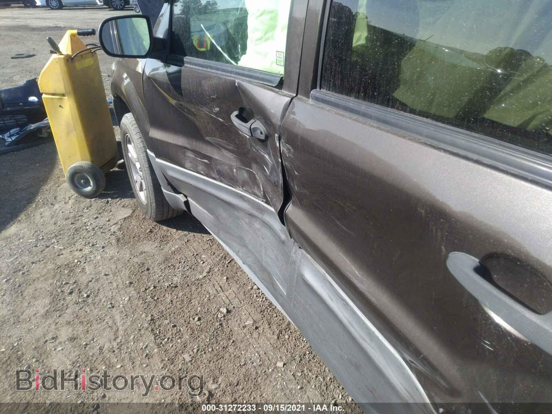 2007 FORD ESCAPE - VIN: 1FMCU03127KB38185 - Фото 6
