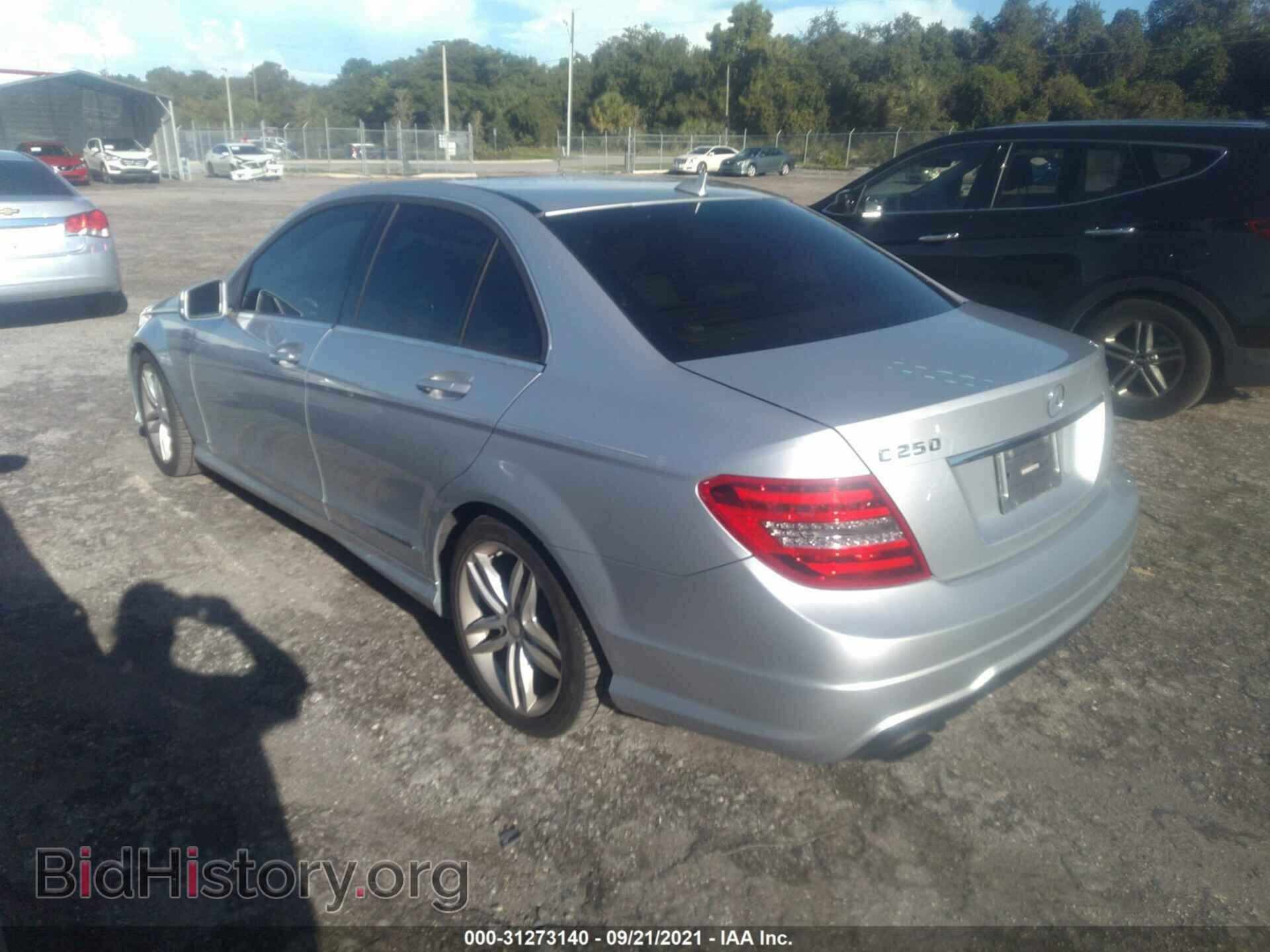 2014 MERCEDES-BENZ C-CLASS - VIN: WDDGF4HB8EA965853 - Фото 3
