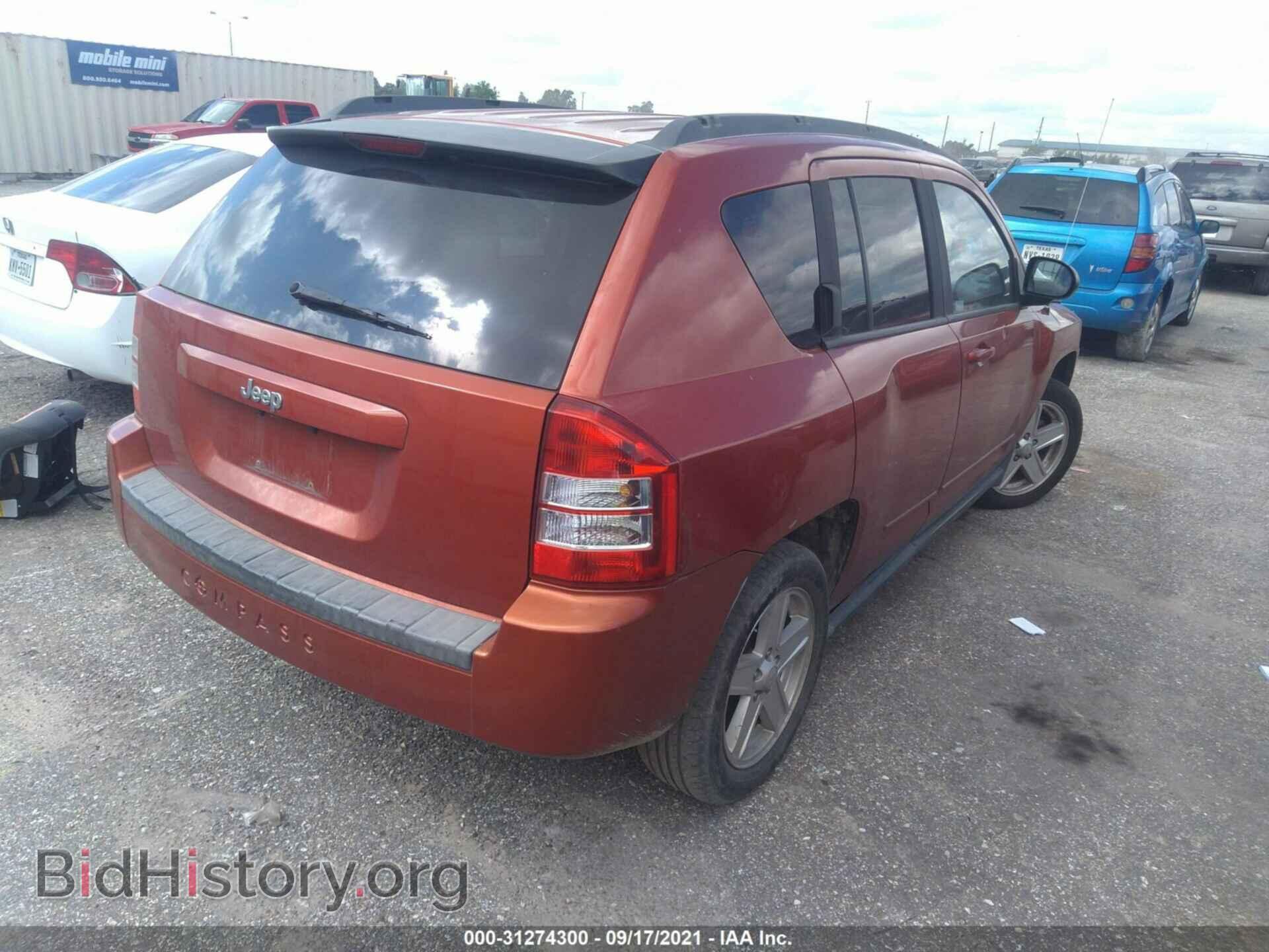 2010 JEEP COMPASS - VIN: 1J4NT4FBXAD628617 - Фото 4