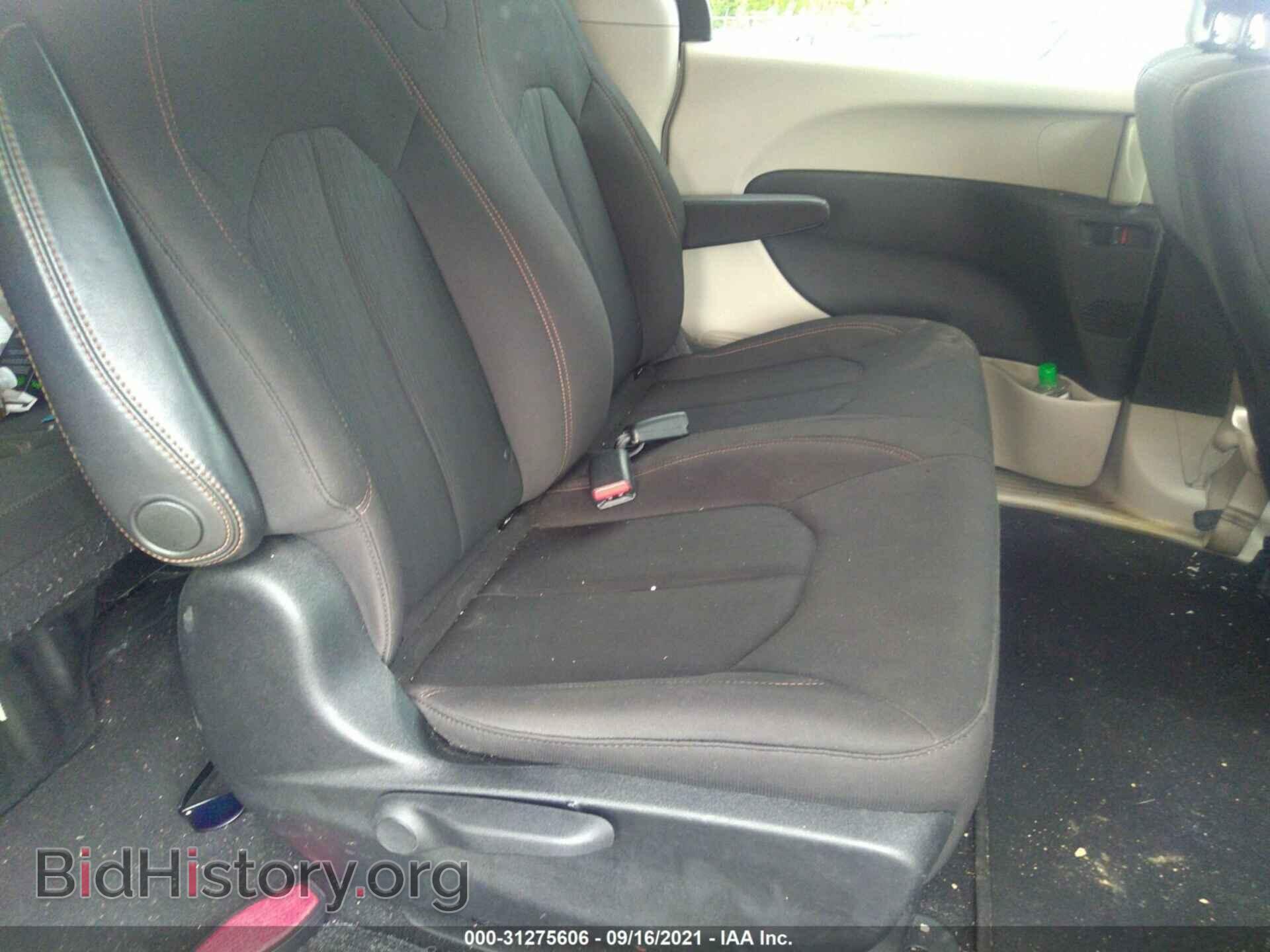 2018 CHRYSLER PACIFICA - VIN: 2C4RC1AG4JR261056 - Фото 8