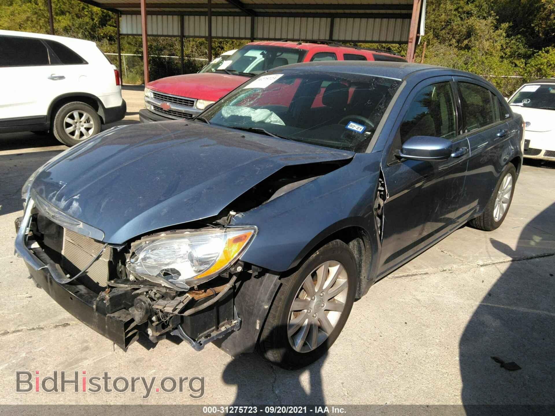 2011 CHRYSLER 200 - VIN: 1C3BC1FB4BN619743 - Фото 2