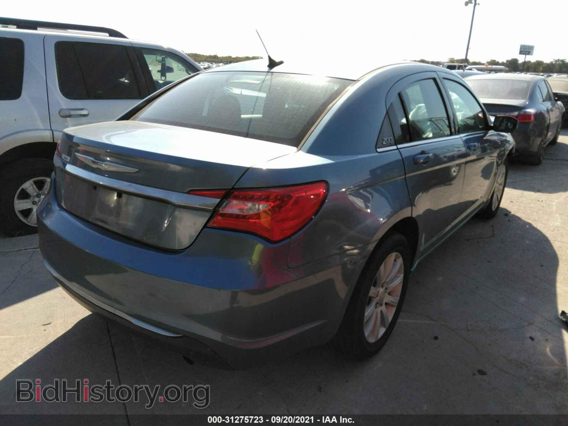 2011 CHRYSLER 200 - VIN: 1C3BC1FB4BN619743 - Фото 4