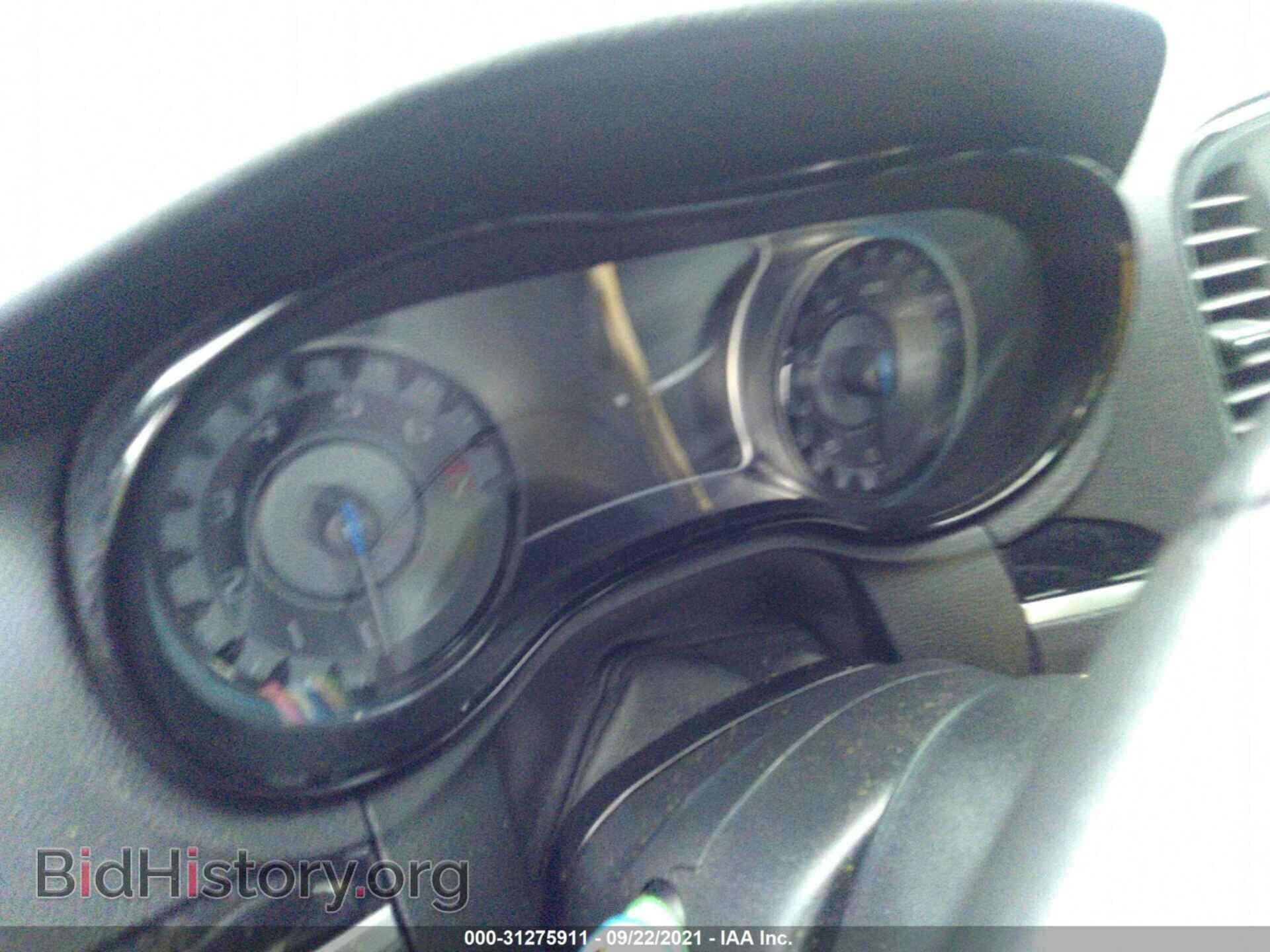 2019 CHRYSLER 300 - VIN: 2C3CCABG1KH682815 - Фото 7