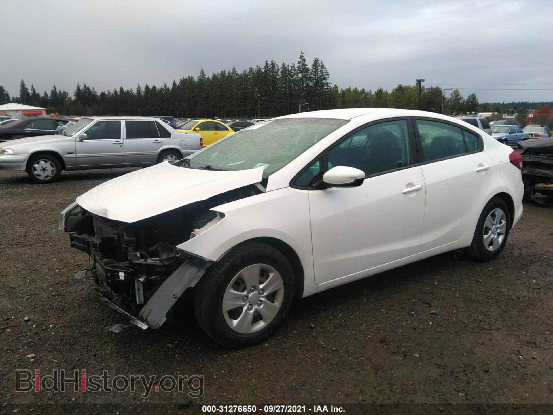 2017 KIA FORTE - VIN: 3KPFL4A72HE141529 - Фото 2