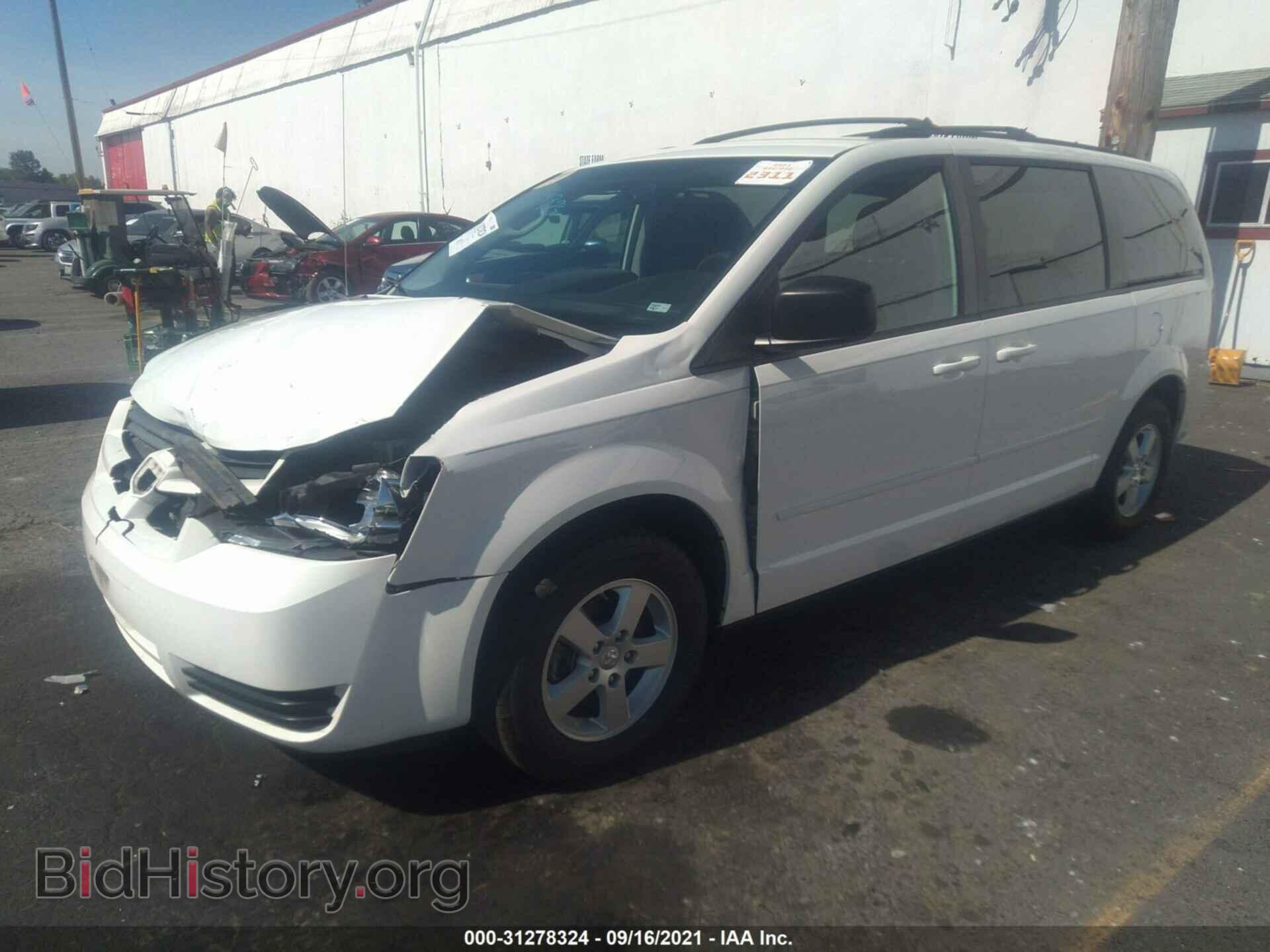 2010 DODGE GRAND CARAVAN - VIN: 2D4RN3D19AR335734 - Фото 2