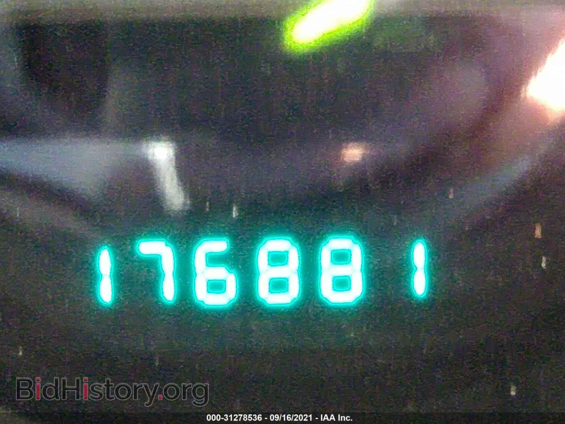 2010 CHRYSLER SEBRING - VIN: 1C3CC5FB9AN138493 - Фото 7