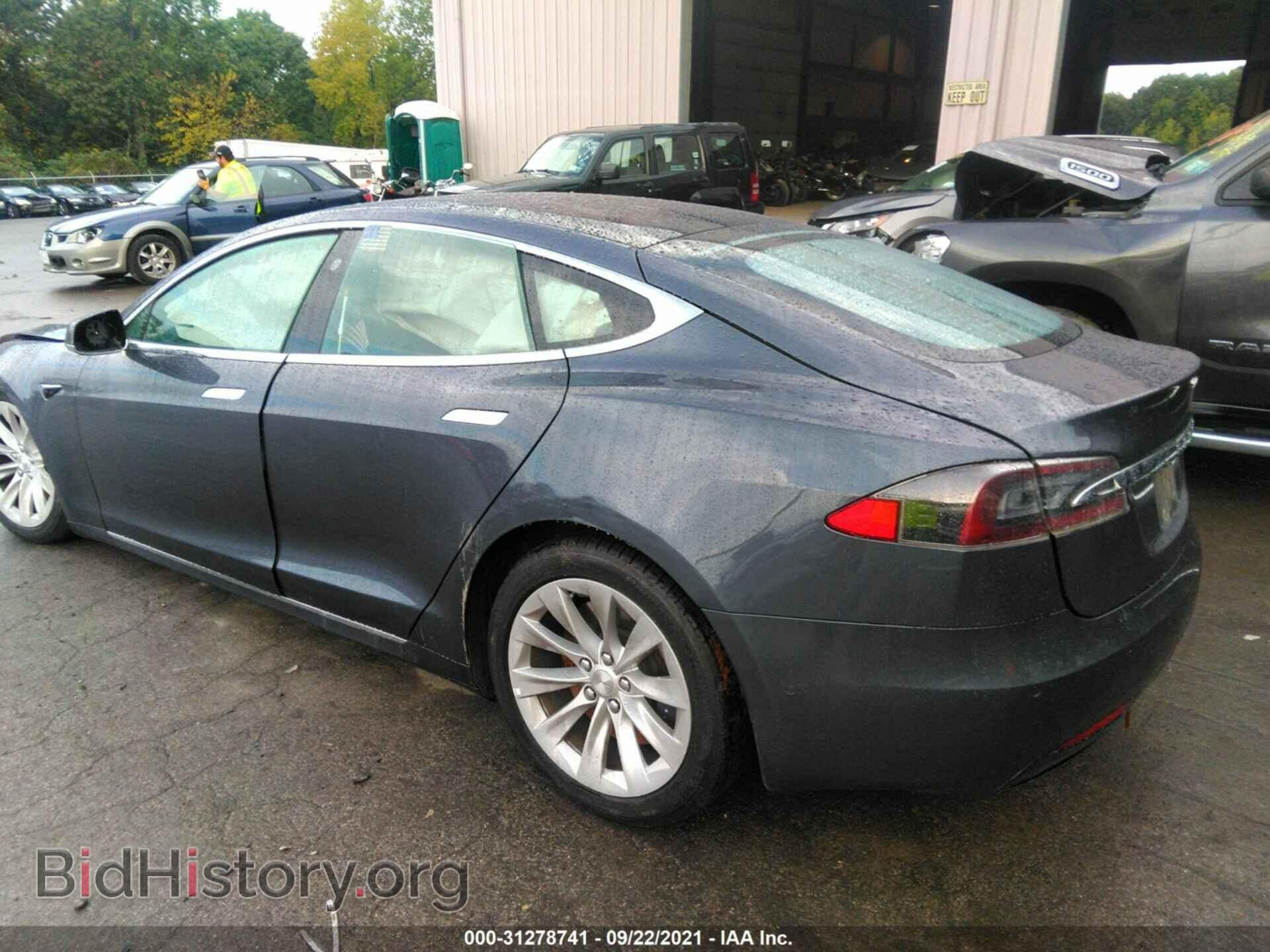 2020 TESLA MODEL S - VIN: 5YJSA1E23LF360472 - Фото 3