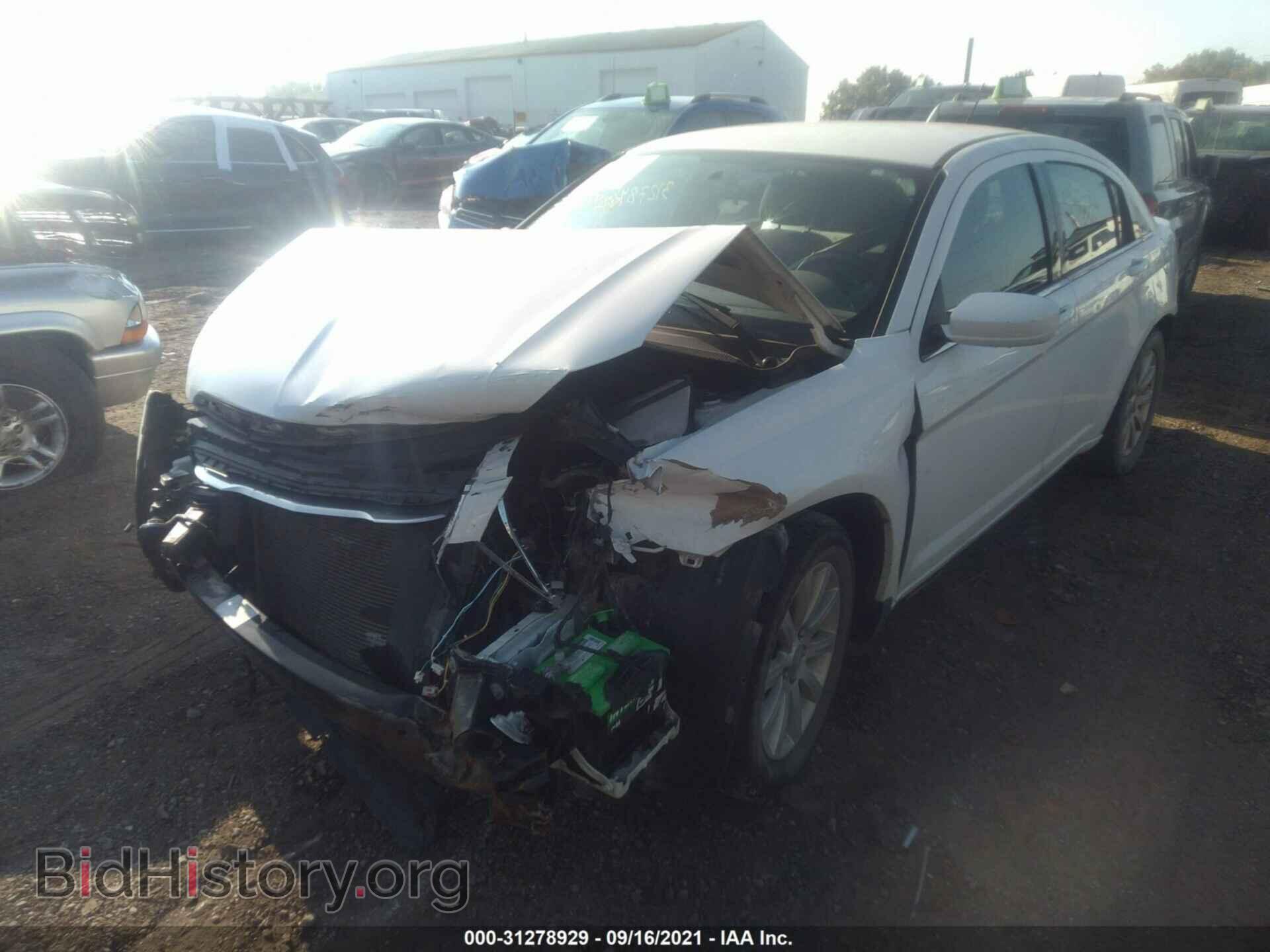 2012 CHRYSLER 200 - VIN: 1C3CCBBB1CN107987 - Фото 6