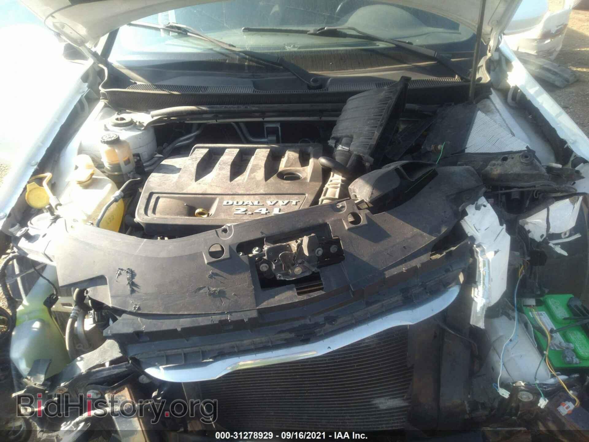 2012 CHRYSLER 200 - VIN: 1C3CCBBB1CN107987 - Фото 10