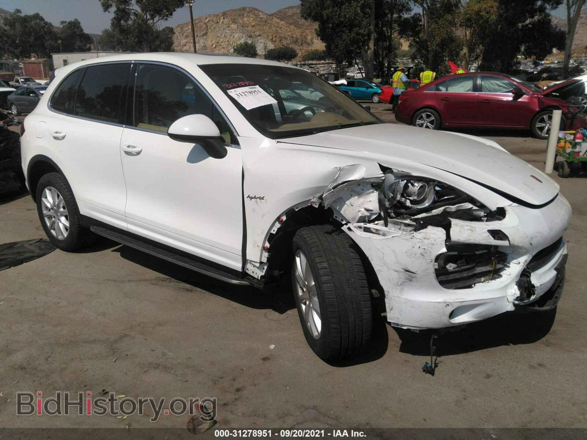 Фотография WP1AE2A2XDLA15979 - PORSCHE CAYENNE 2013