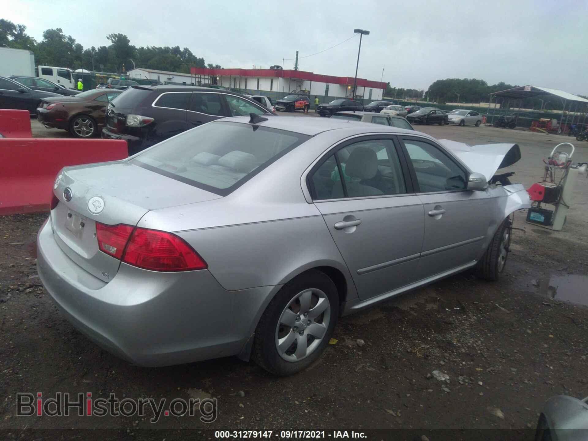 2009 KIA OPTIMA - VIN: KNAGE228795301912 - Фото 4
