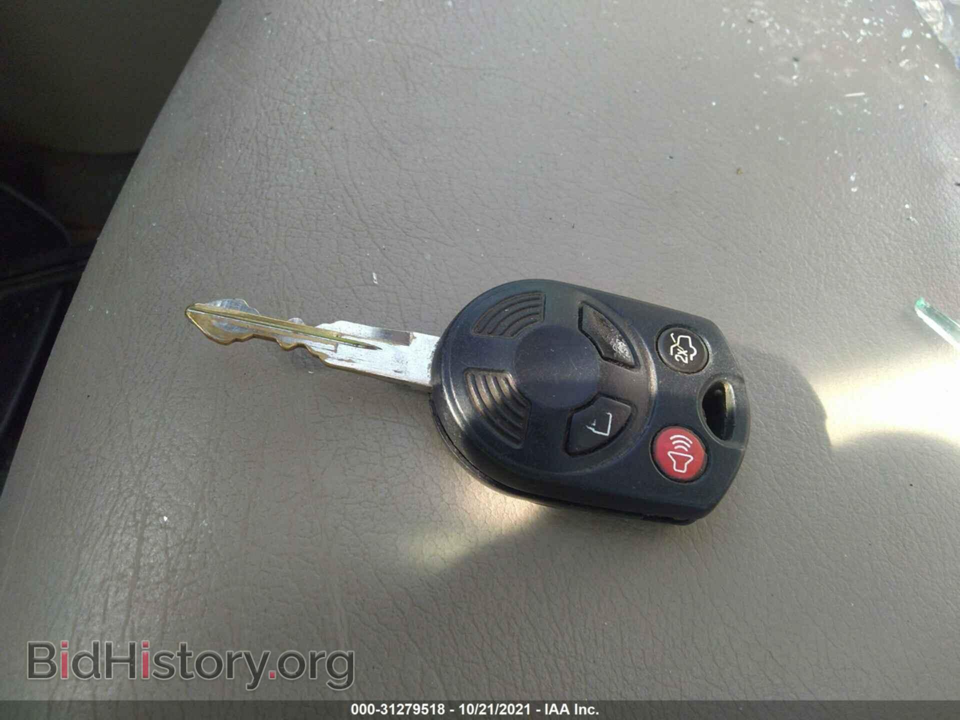 2010 FORD ESCAPE - VIN: 1FMCU0D77AKD09524 - Фото 11