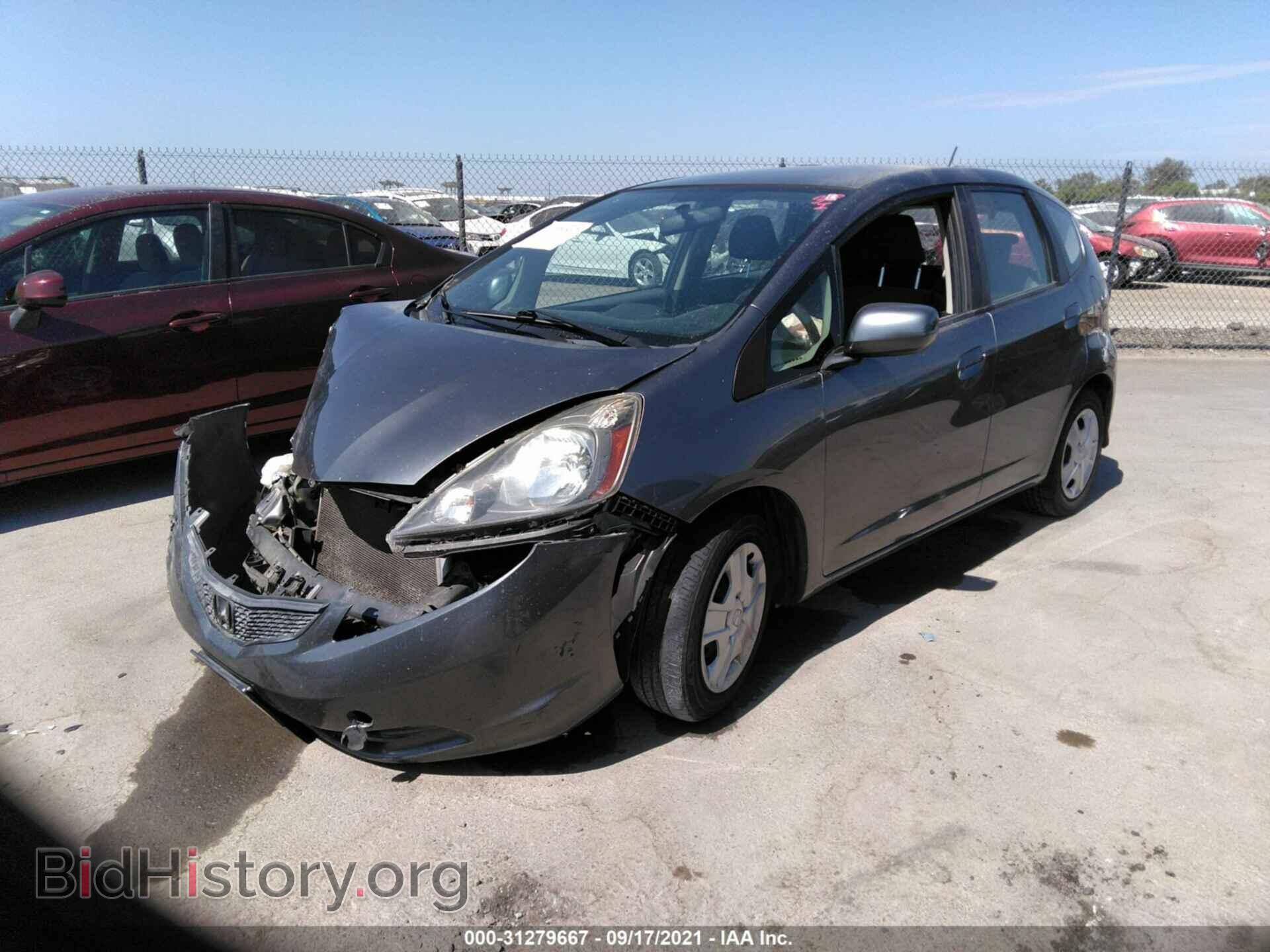 2013 HONDA FIT - VIN: JHMGE8H33DC082550 - Фото 2