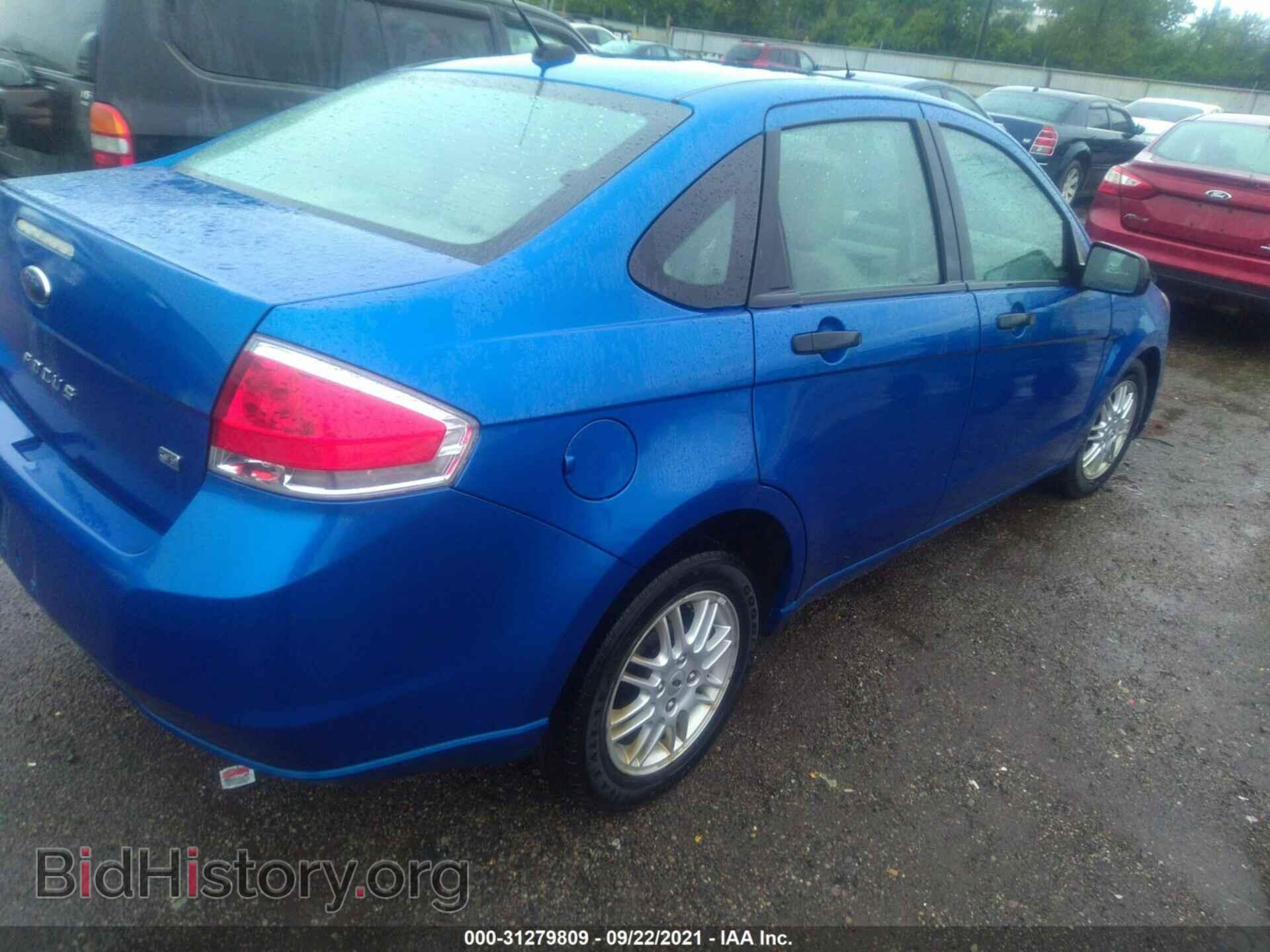 2011 FORD FOCUS - VIN: 1FAHP3FN3BW145090 - Photo 4