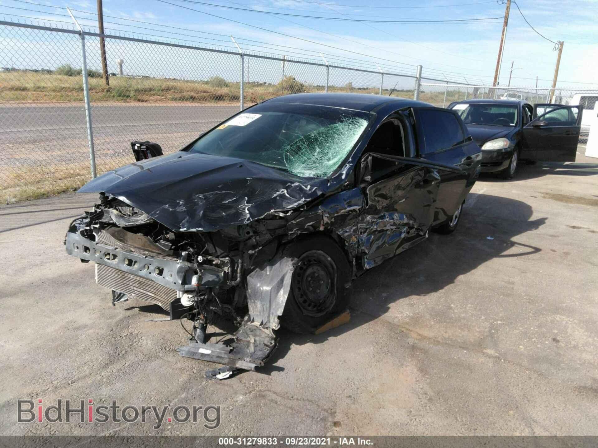 2017 FORD FOCUS - VIN: 1FADP3E21HL267012 - Фото 2