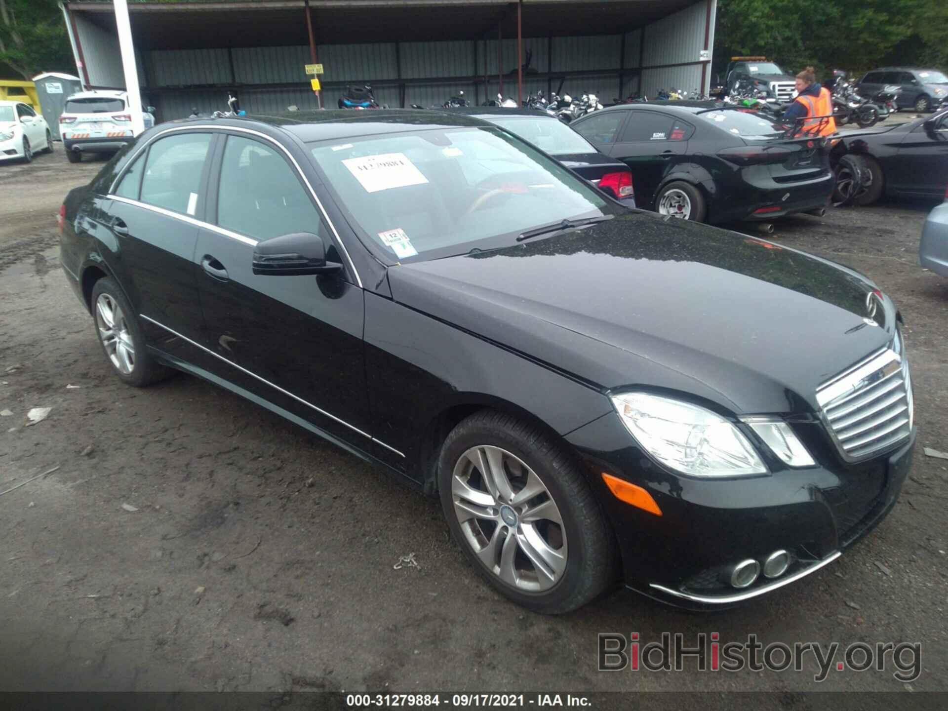 Photo WDDHF8HB0AA138631 - MERCEDES-BENZ E-CLASS 2010