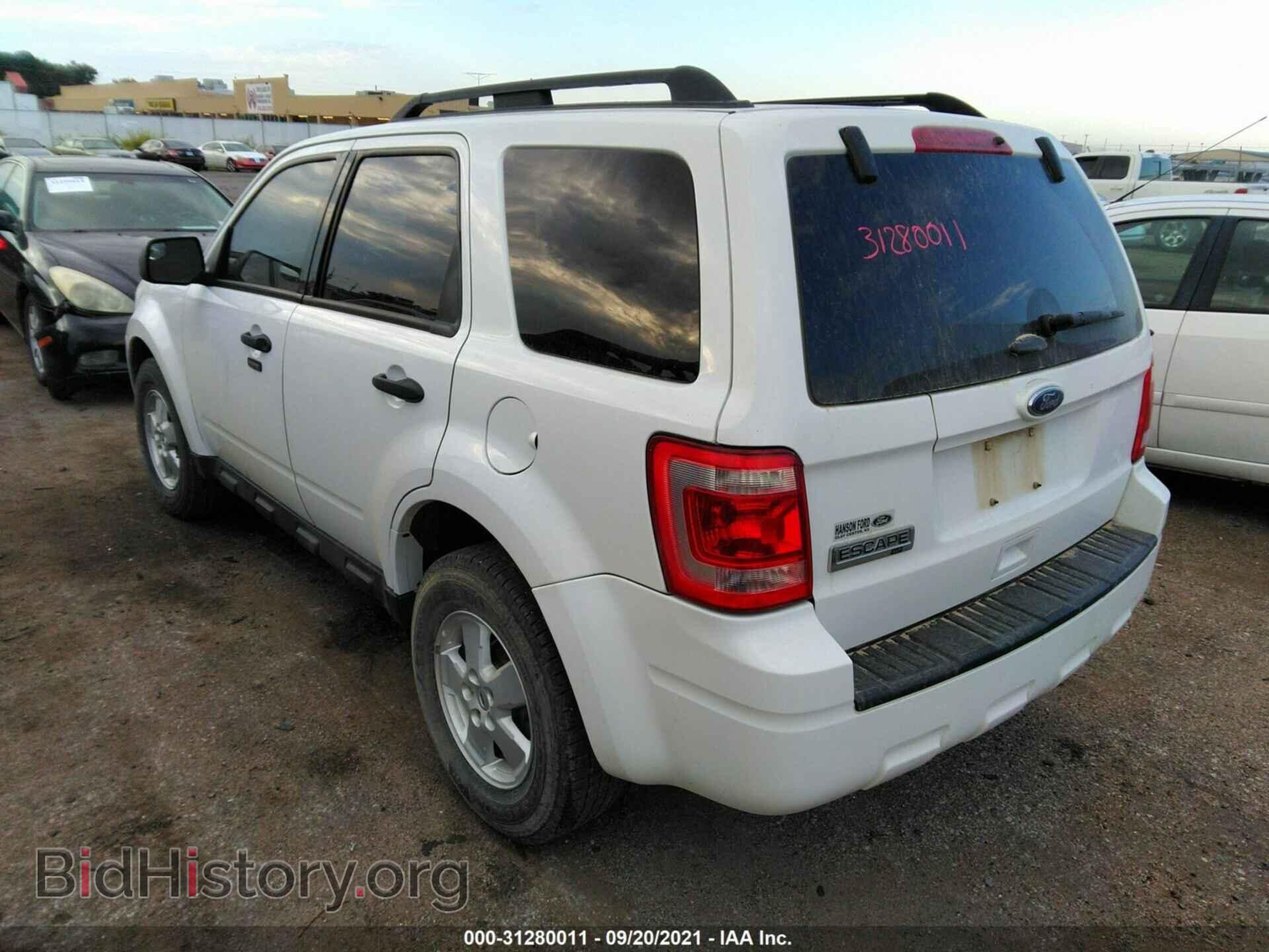 2012 FORD ESCAPE - VIN: 1FMCU0D78CKC85222 - Фото 3
