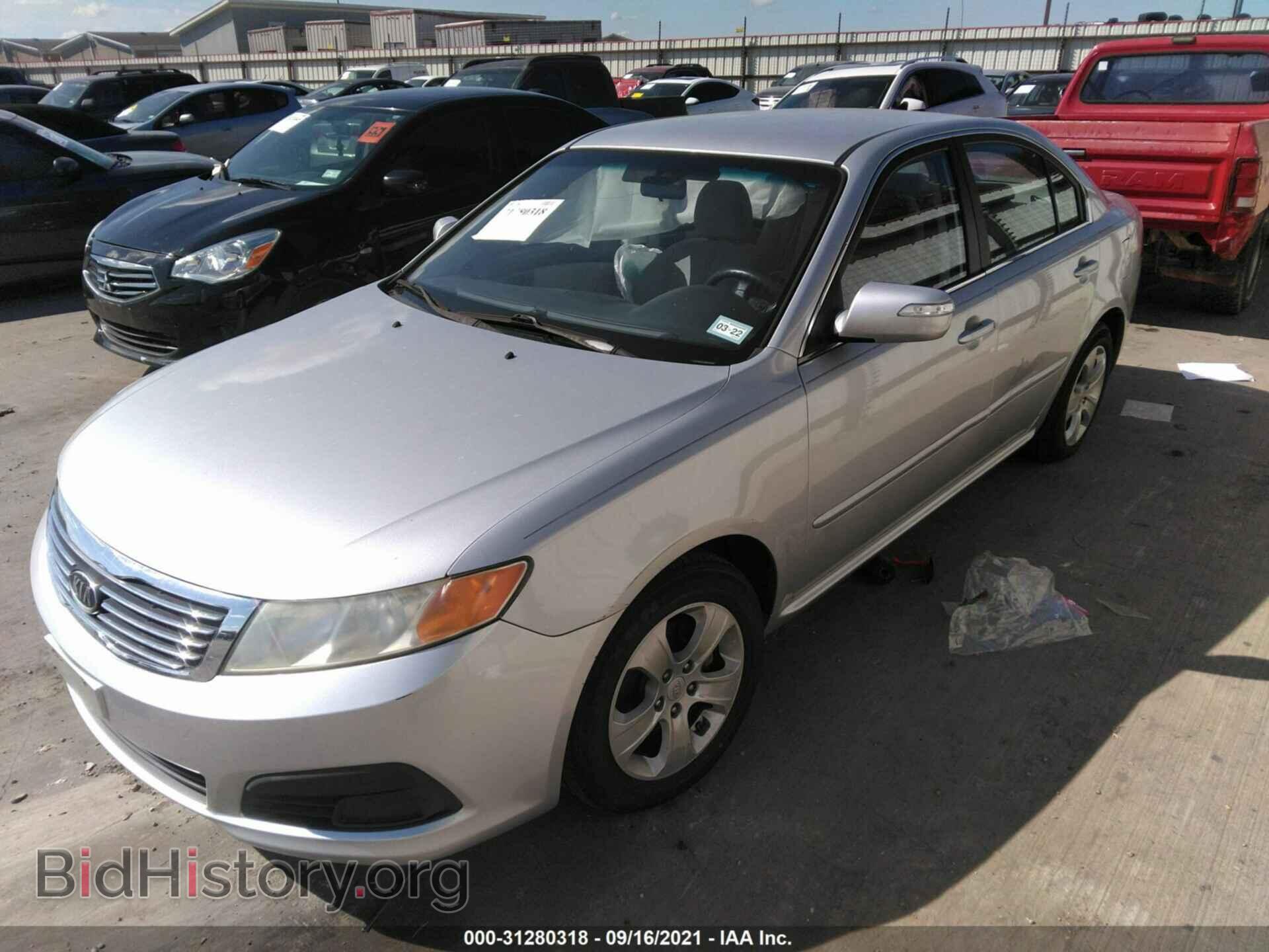 2009 KIA OPTIMA - VIN: KNAGE228695365486 - Фото 2