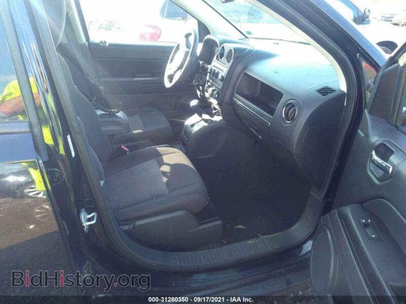 2012 Jeep COMPASS (VIN 1C4NJDBB3CD559760) — photo 5 of 11