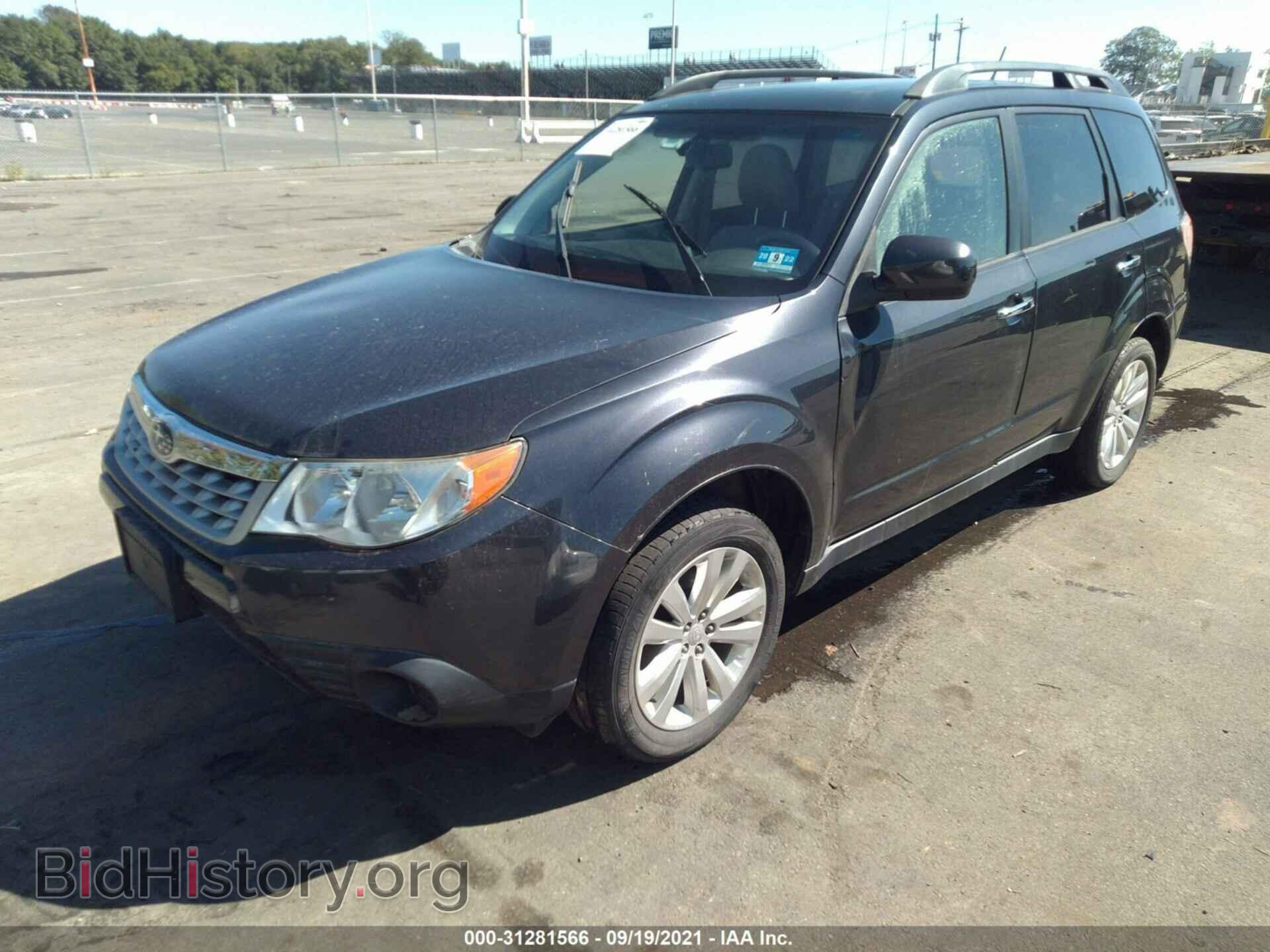 2011 SUBARU FORESTER - VIN: JF2SHADC8BH777821 - Фото 2