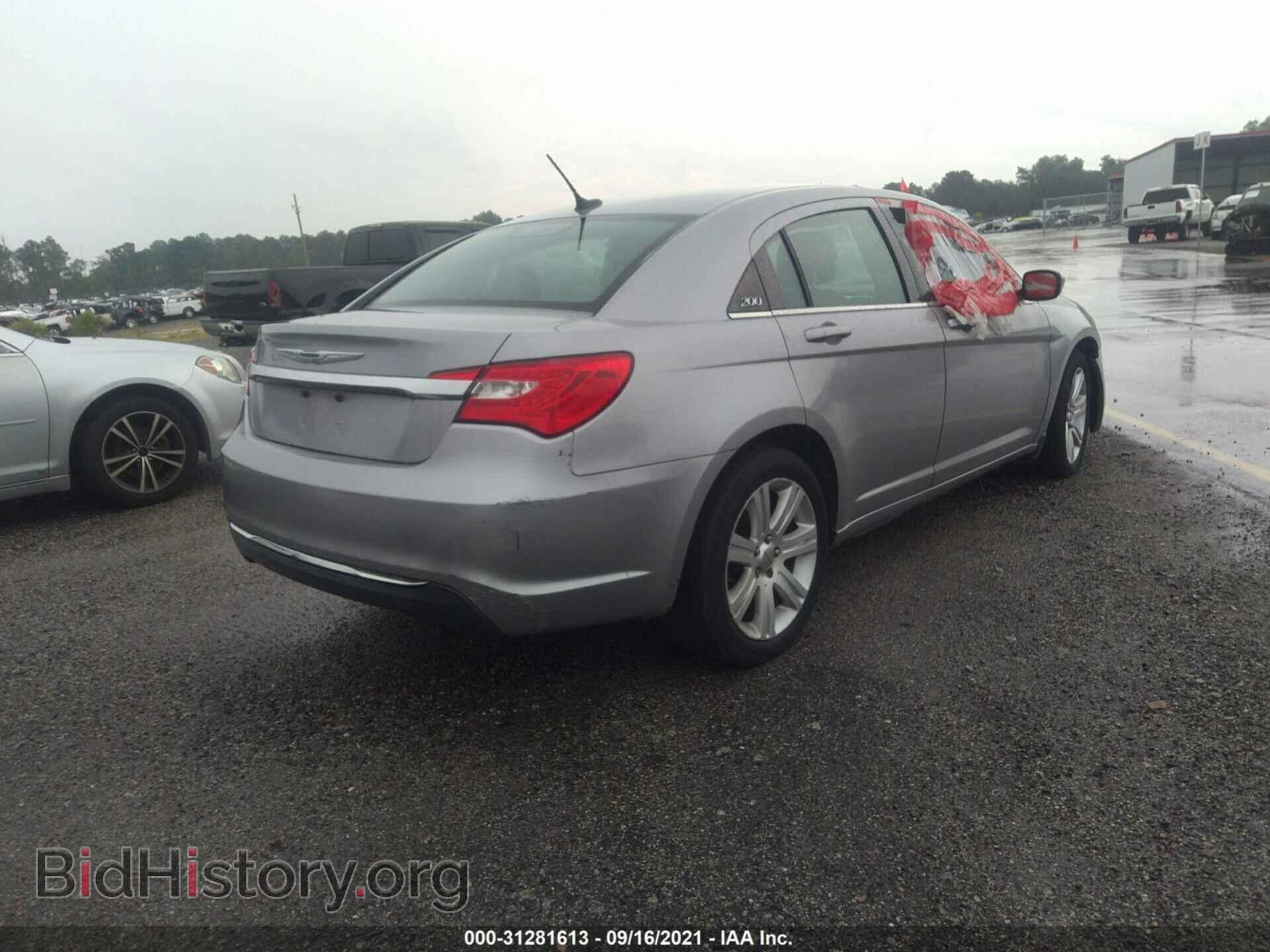 2013 CHRYSLER 200 - VIN: 1C3CCBBB1DN694502 - Photo 4