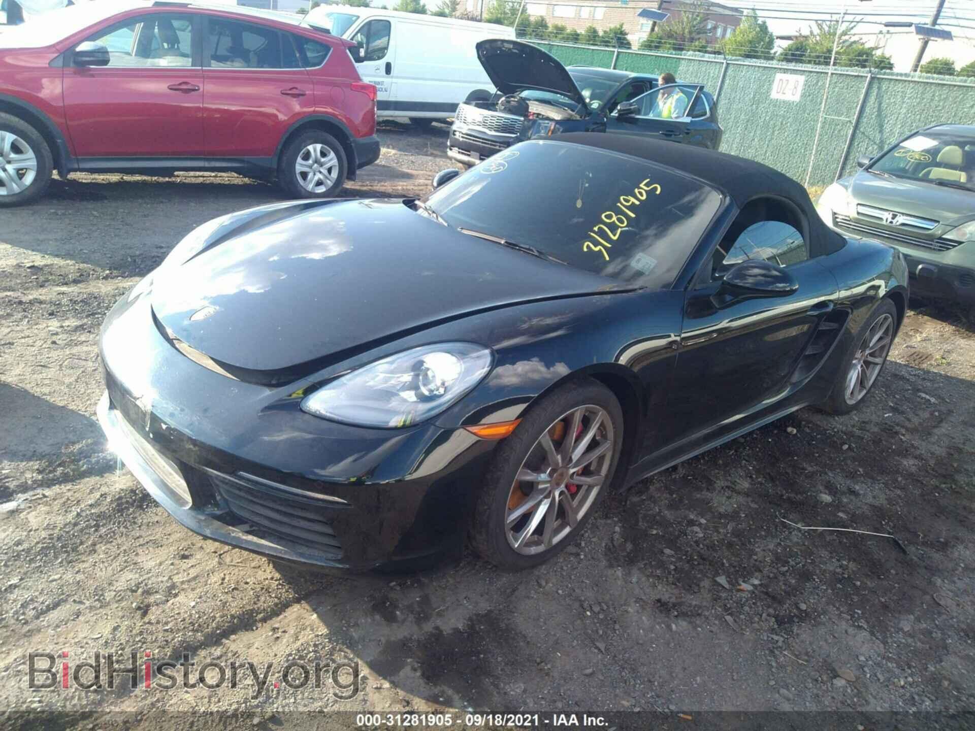 2018 PORSCHE 718 BOXSTER - VIN: WP0CB2A87JS228350 - Фото 2