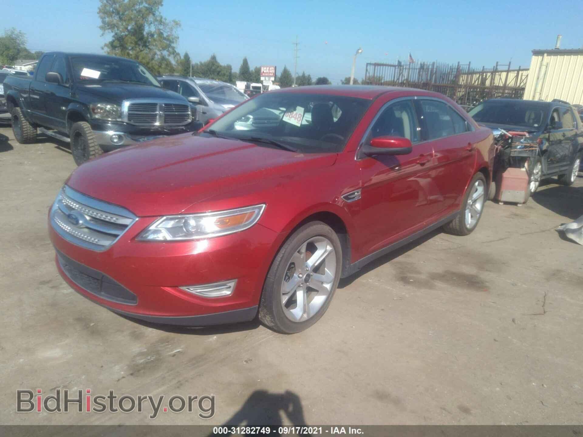 2011 FORD TAURUS - VIN: 1FAHP2KT2BG133683 - Фото 2