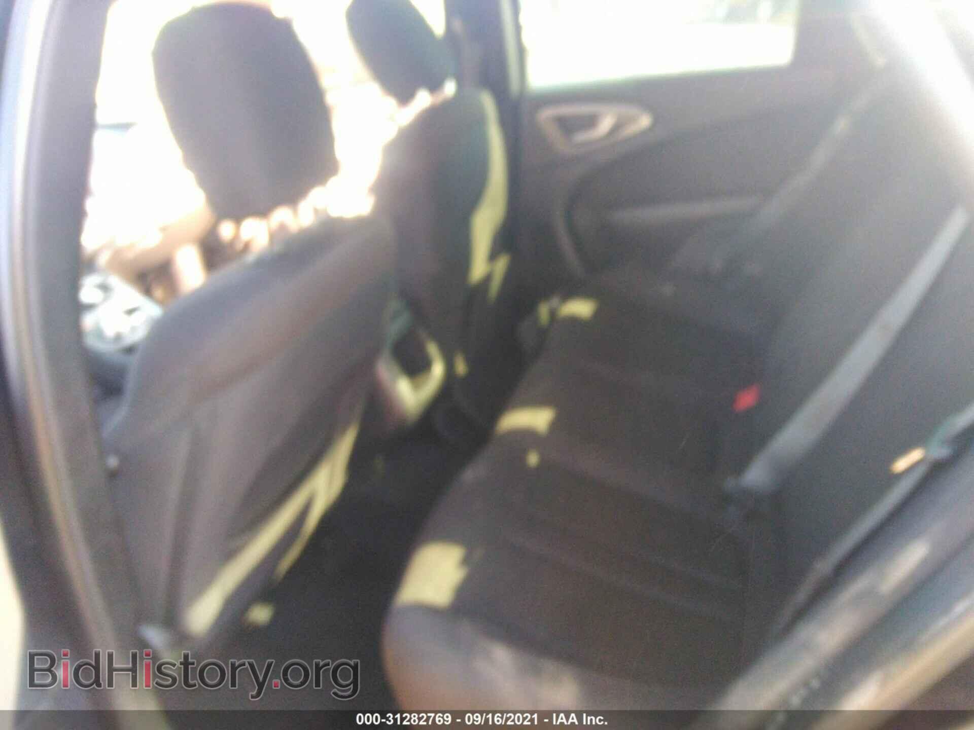 2015 CHRYSLER 200 - VIN: 1C3CCCAB4FN746859 - Фото 8