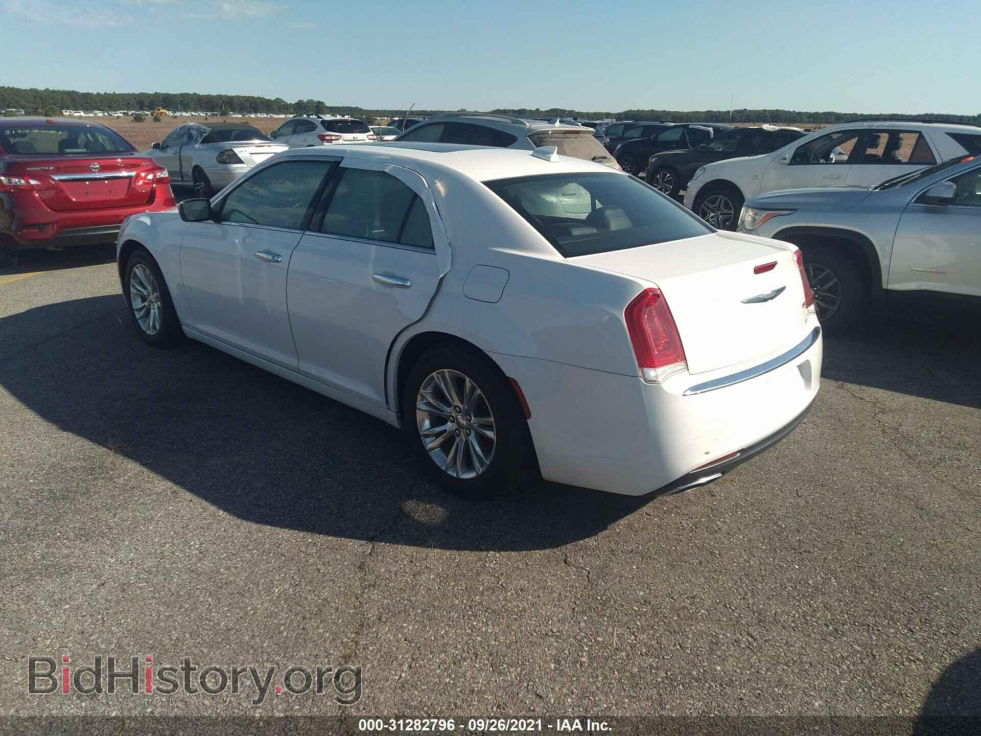 2016 CHRYSLER 300 - VIN: 2C3CCAEG5GH359273 - Фото 3