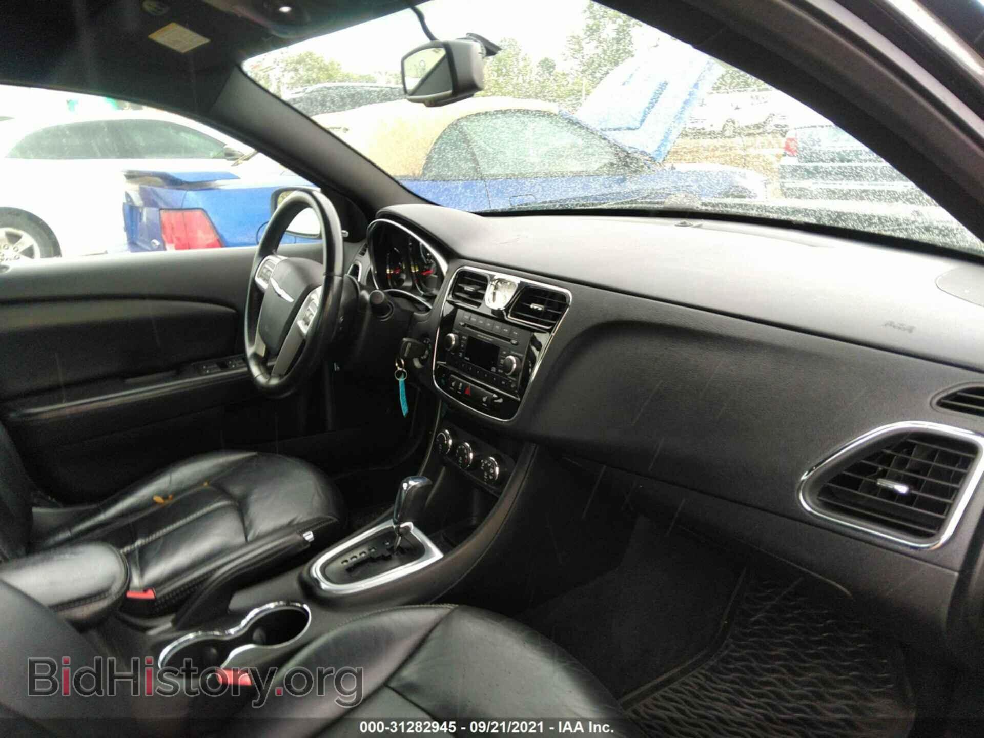 2013 CHRYSLER 200 - VIN: 1C3CCBCG0DN579979 - Фото 5