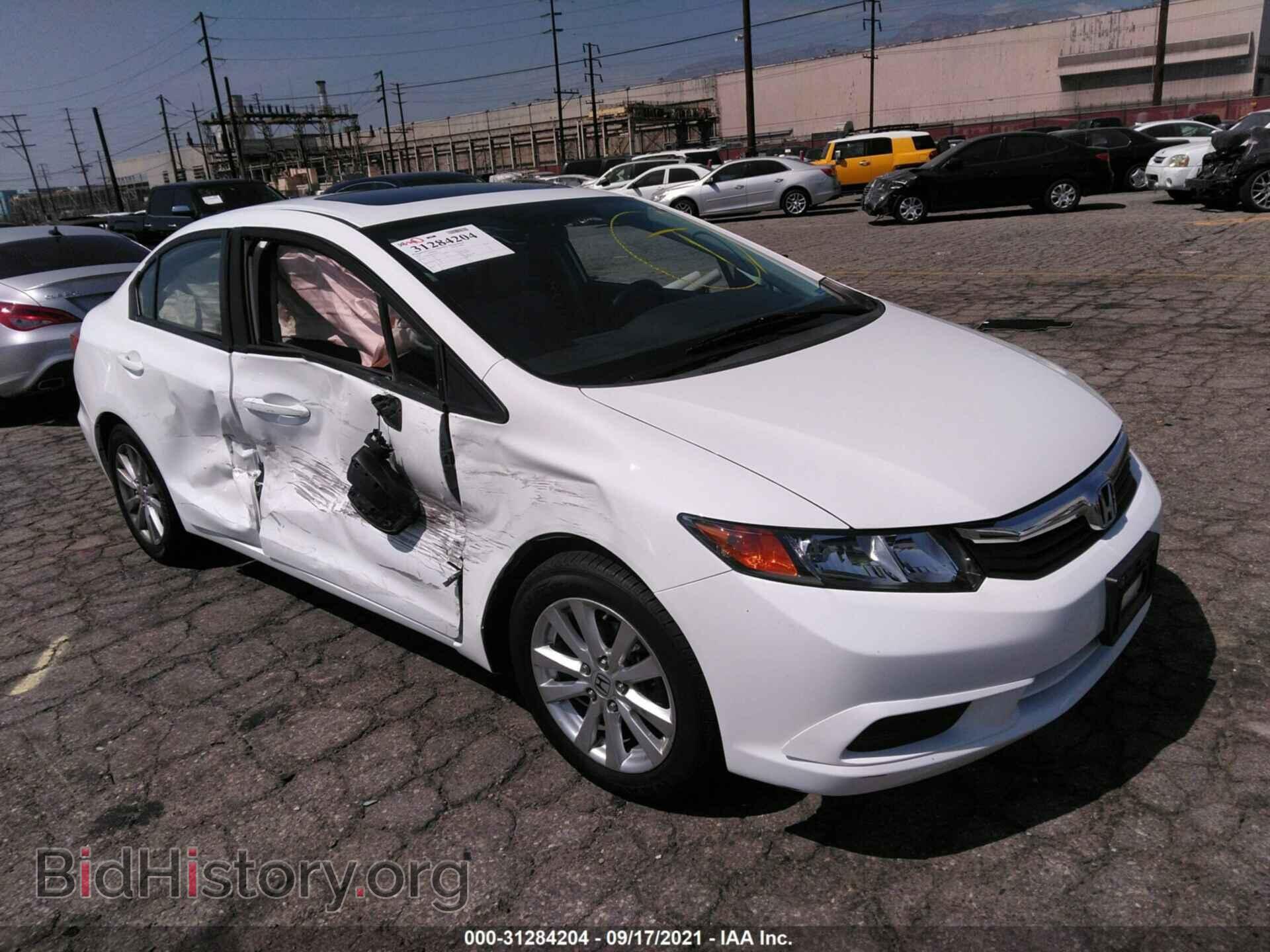 Photo 19XFB2F89CE353216 - HONDA CIVIC SDN 2012
