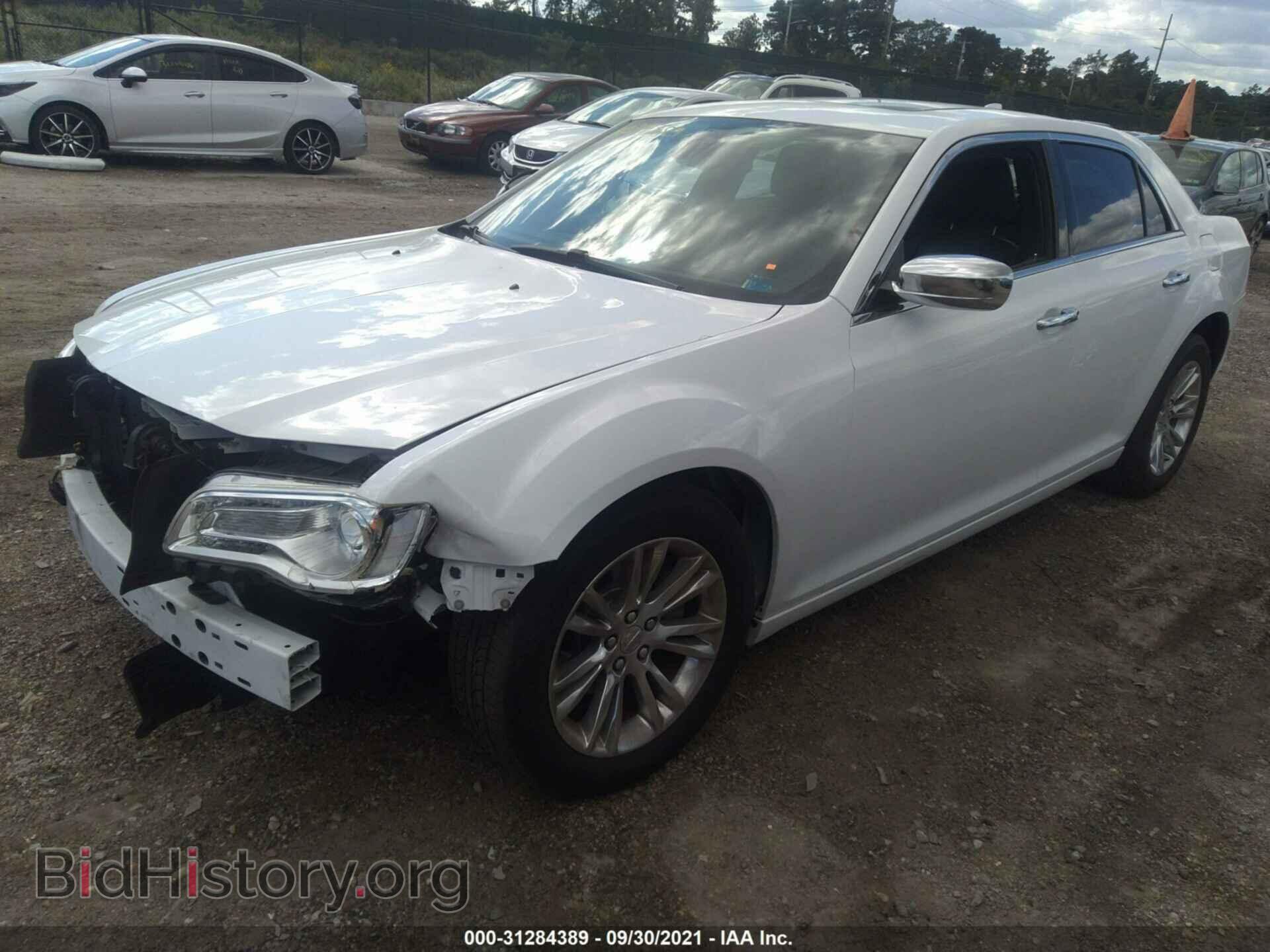 2015 CHRYSLER 300 - VIN: 2C3CCAEG3FH796834 - Фото 2