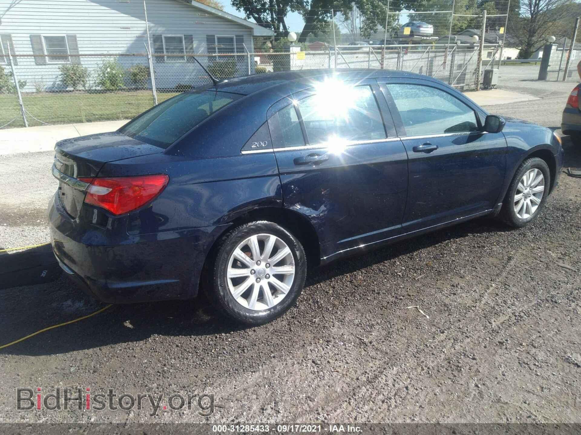 2013 CHRYSLER 200 - VIN: 1C3CCBBB8DN574020 - Фото 4
