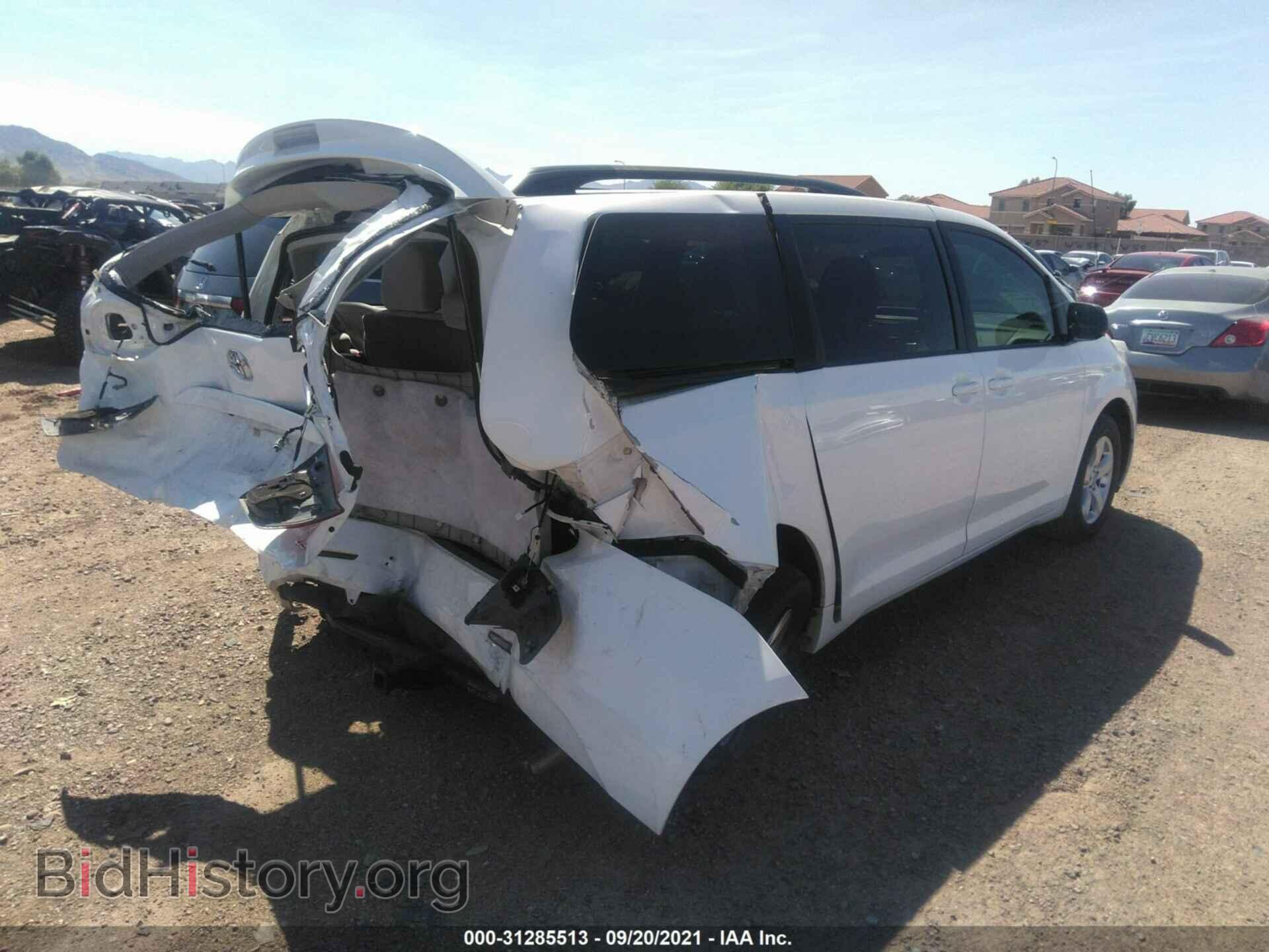 2013 TOYOTA SIENNA - VIN: 5TDKK3DC6DS381221 - Фото 4