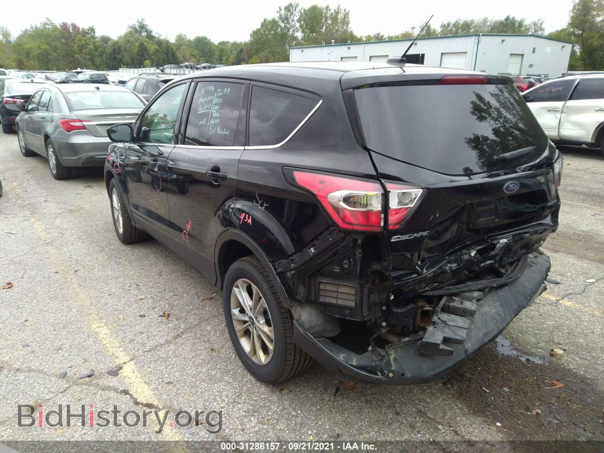 2017 FORD ESCAPE - VIN: 1FMCU9G90HUB78873 - Фото 3