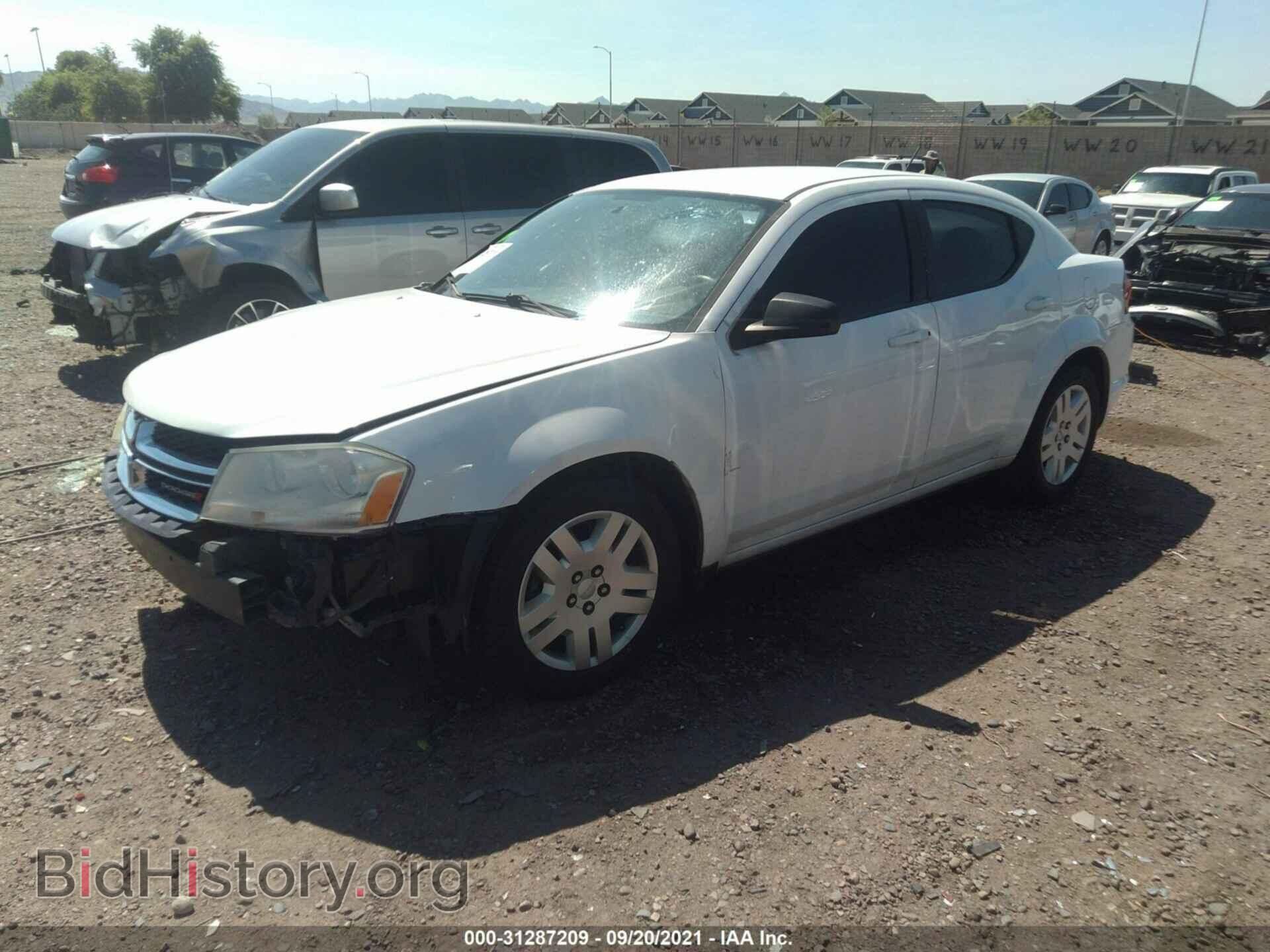 2011 DODGE AVENGER - VIN: 1B3BD4FBXBN561665 - Фото 2
