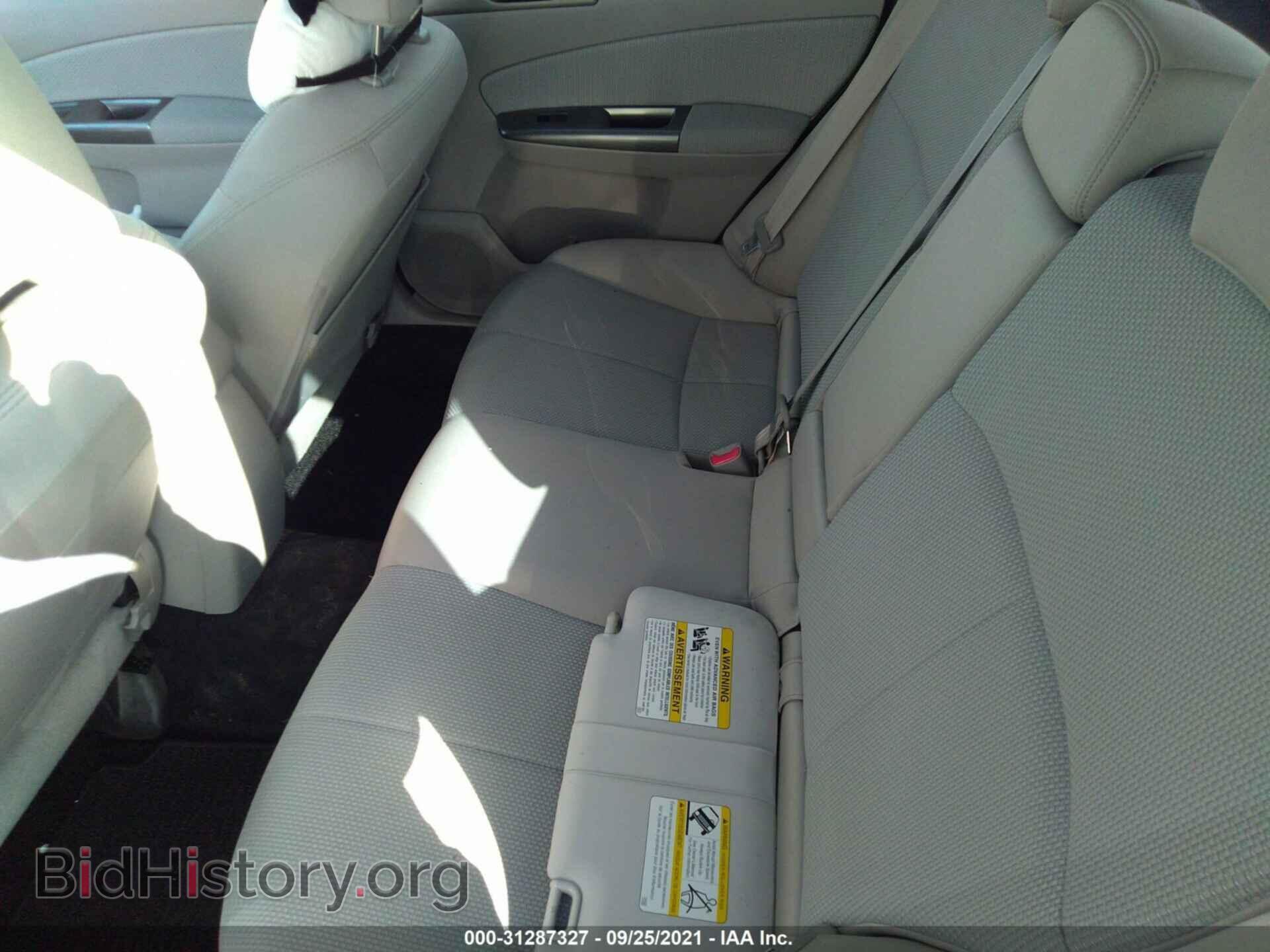 2011 SUBARU FORESTER - VIN: JF2SHABCXBH753975 - Фото 8
