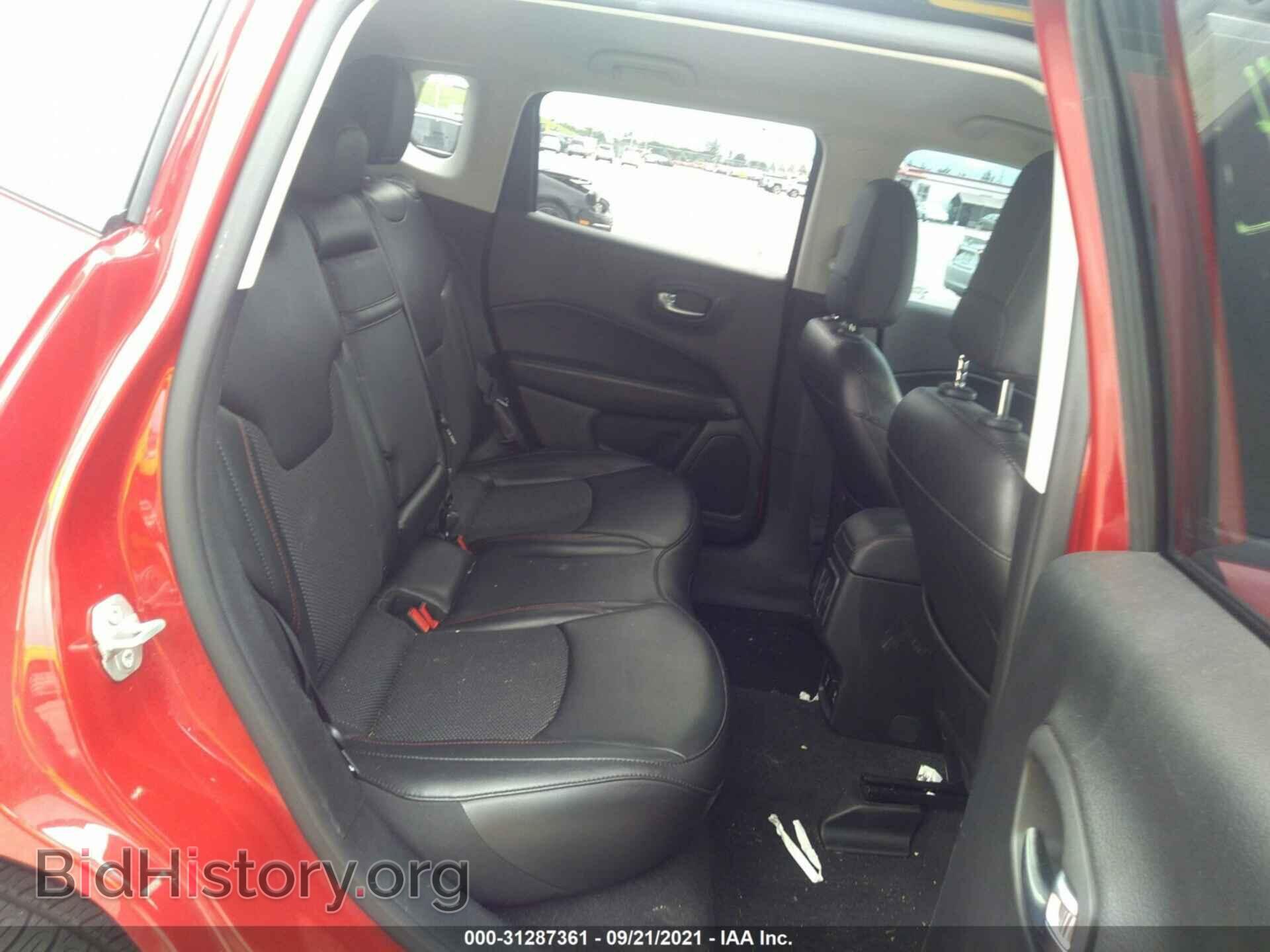 2019 JEEP COMPASS - VIN: 3C4NJDDB0KT766418 - Фото 8