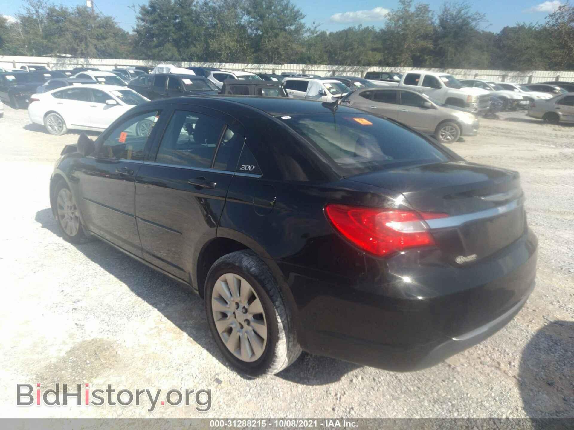 2013 CHRYSLER 200 - VIN: 1C3CCBAB1DN635628 - Фото 3
