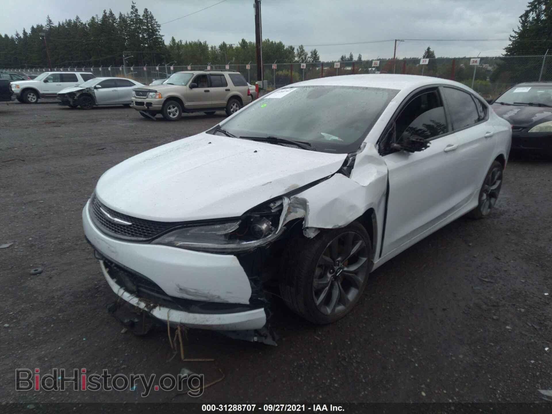 2015 CHRYSLER 200 - VIN: 1C3CCCBB8FN697776 - Фото 2